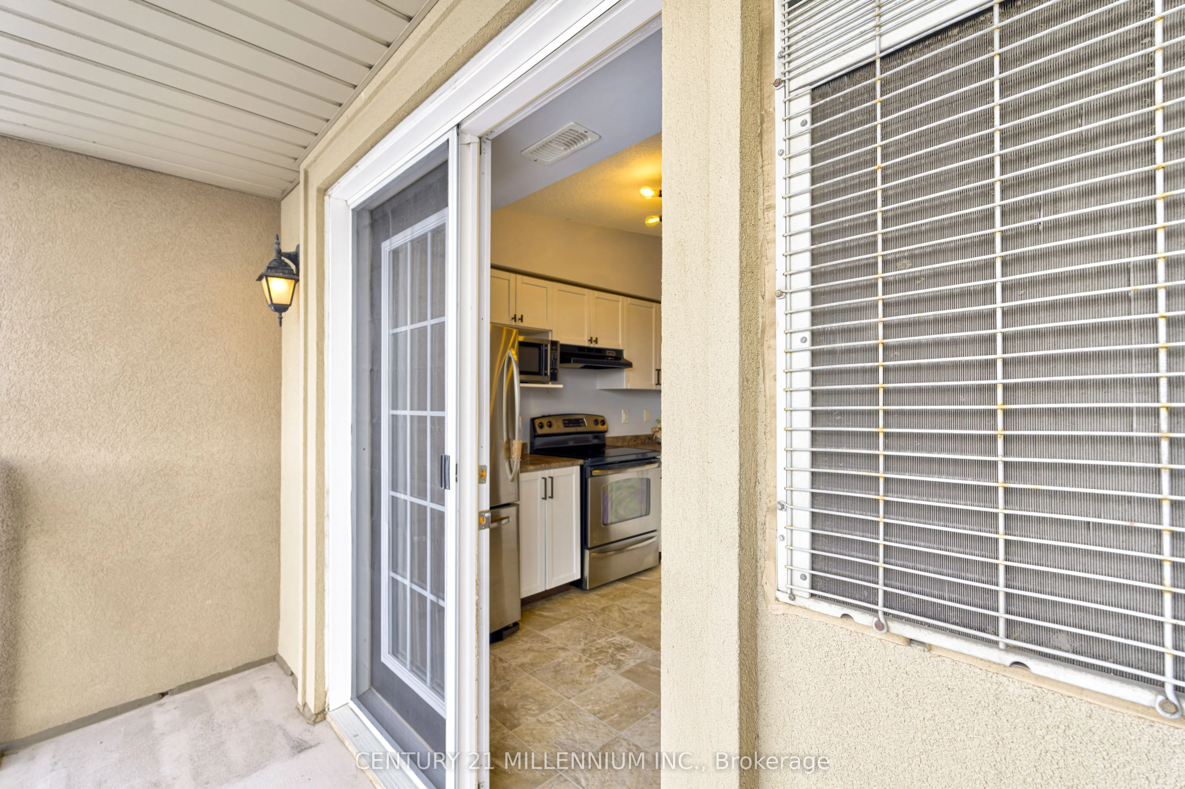 1380 Main Street E, #407
