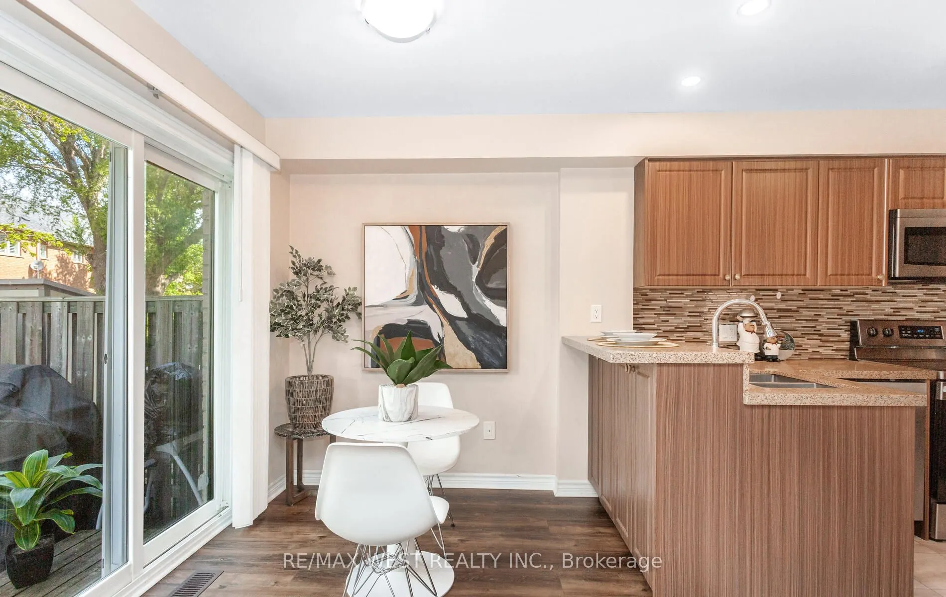 3953 Freeman Terrace