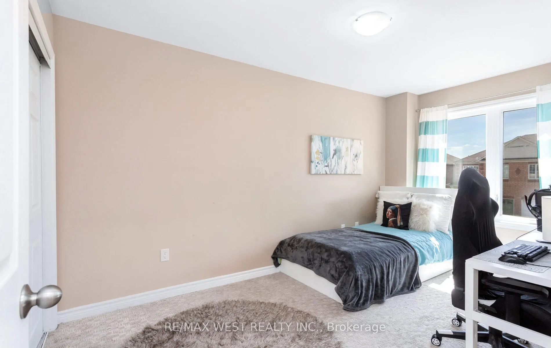 3953 Freeman Terrace