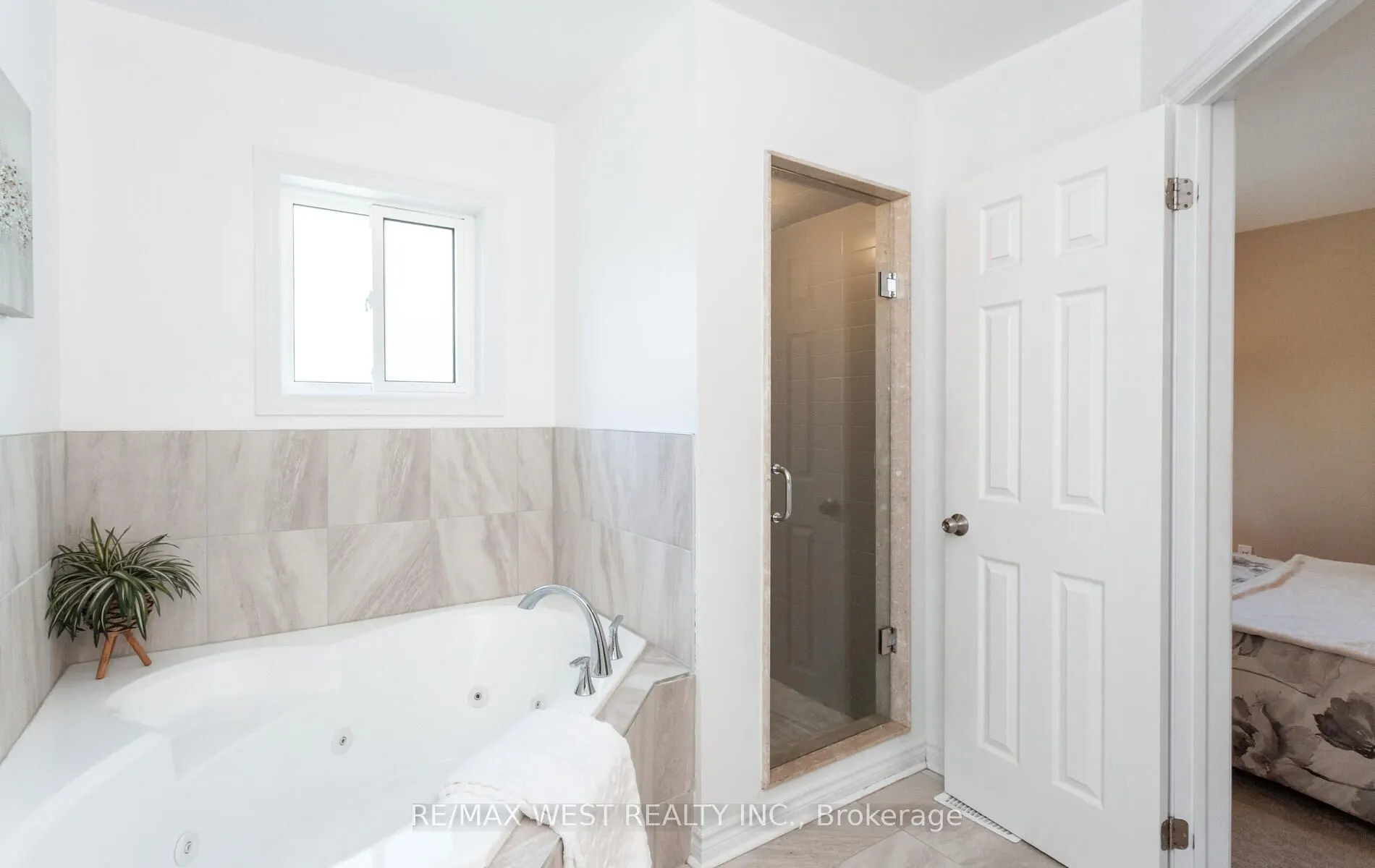 3953 Freeman Terrace