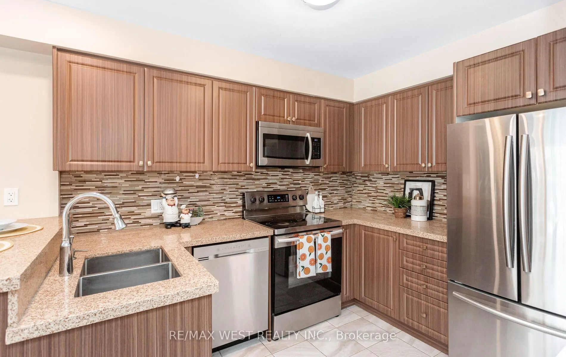 3953 Freeman Terrace