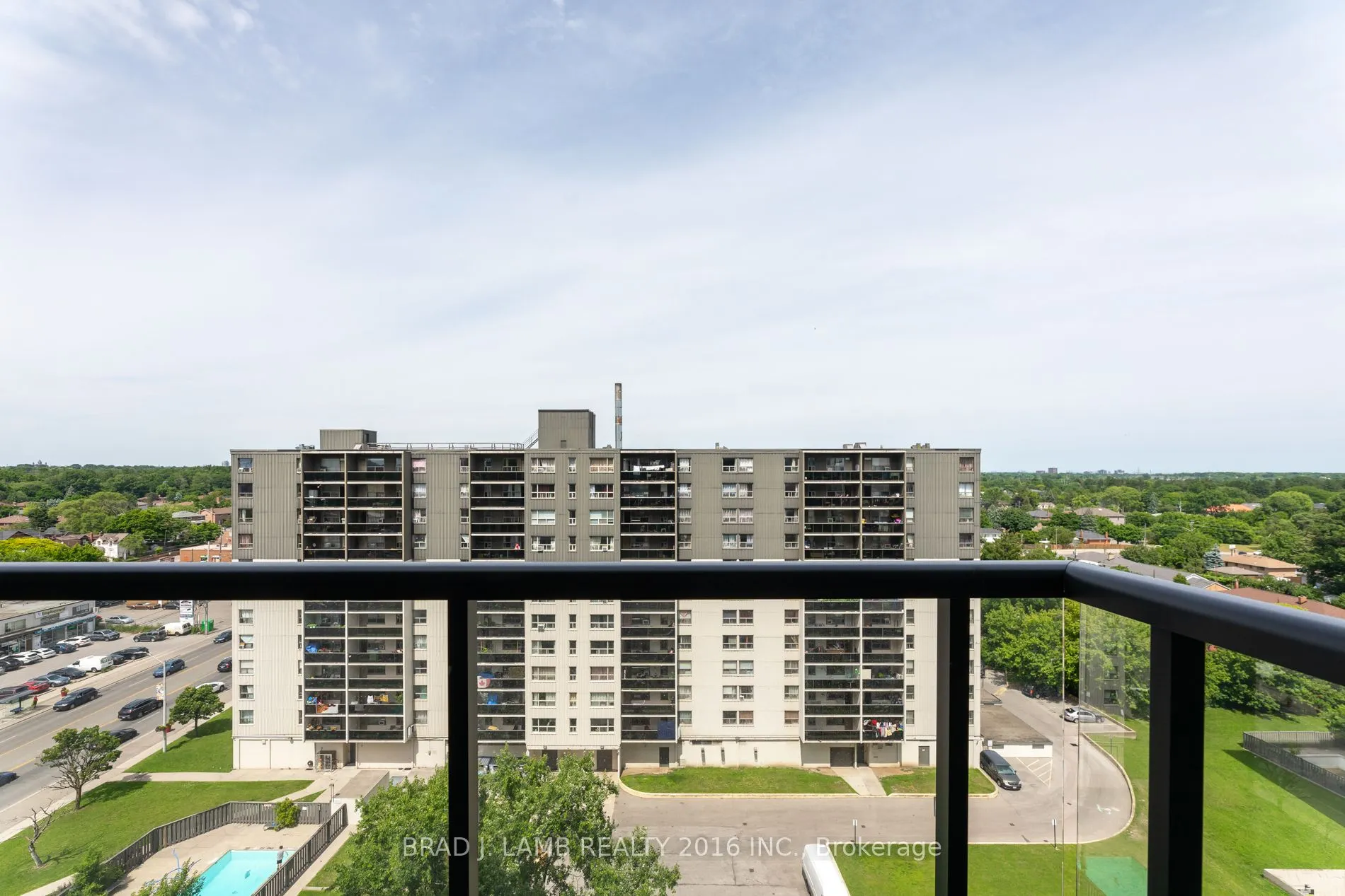 86 Dundas Street E, #1010