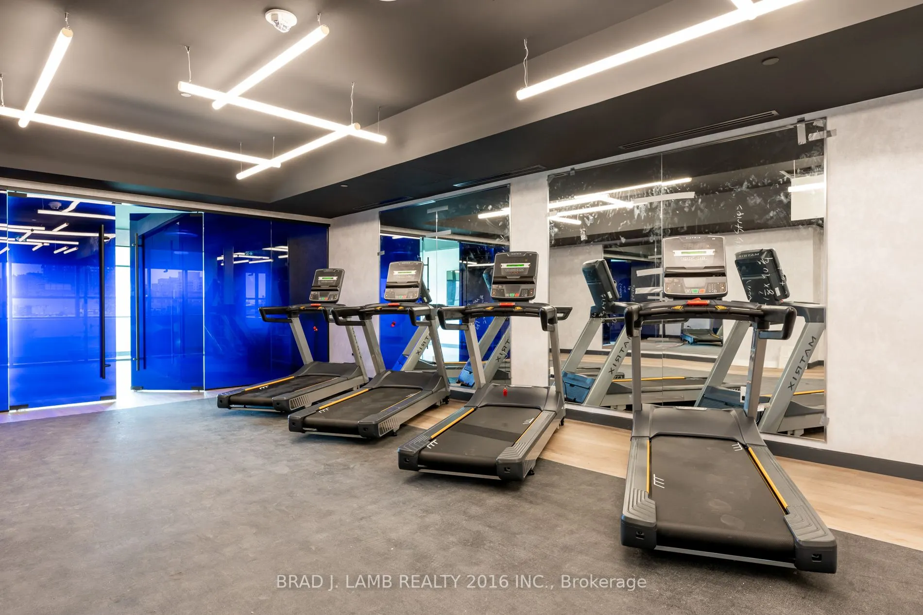 86 Dundas Street E, #1010