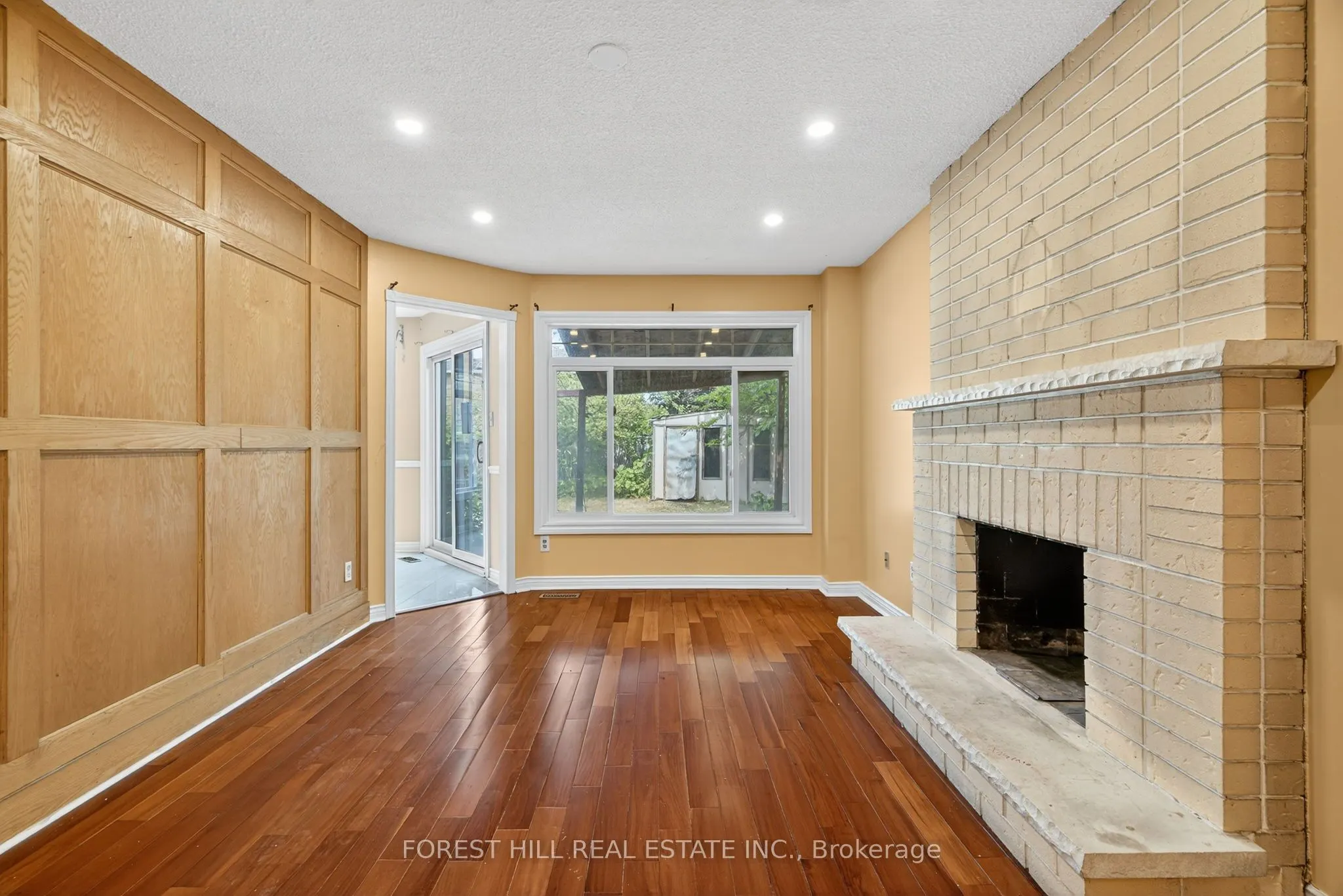 1345 Sir David Drive