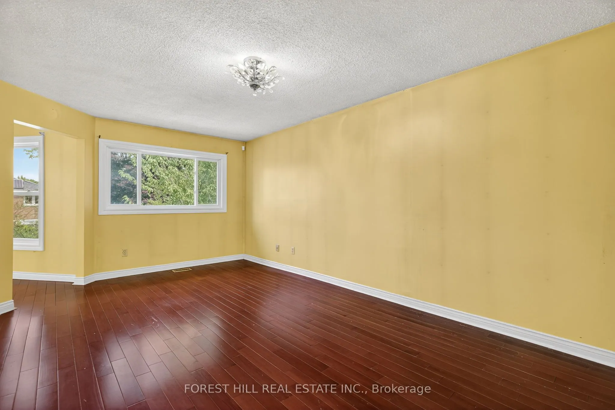 1345 Sir David Drive