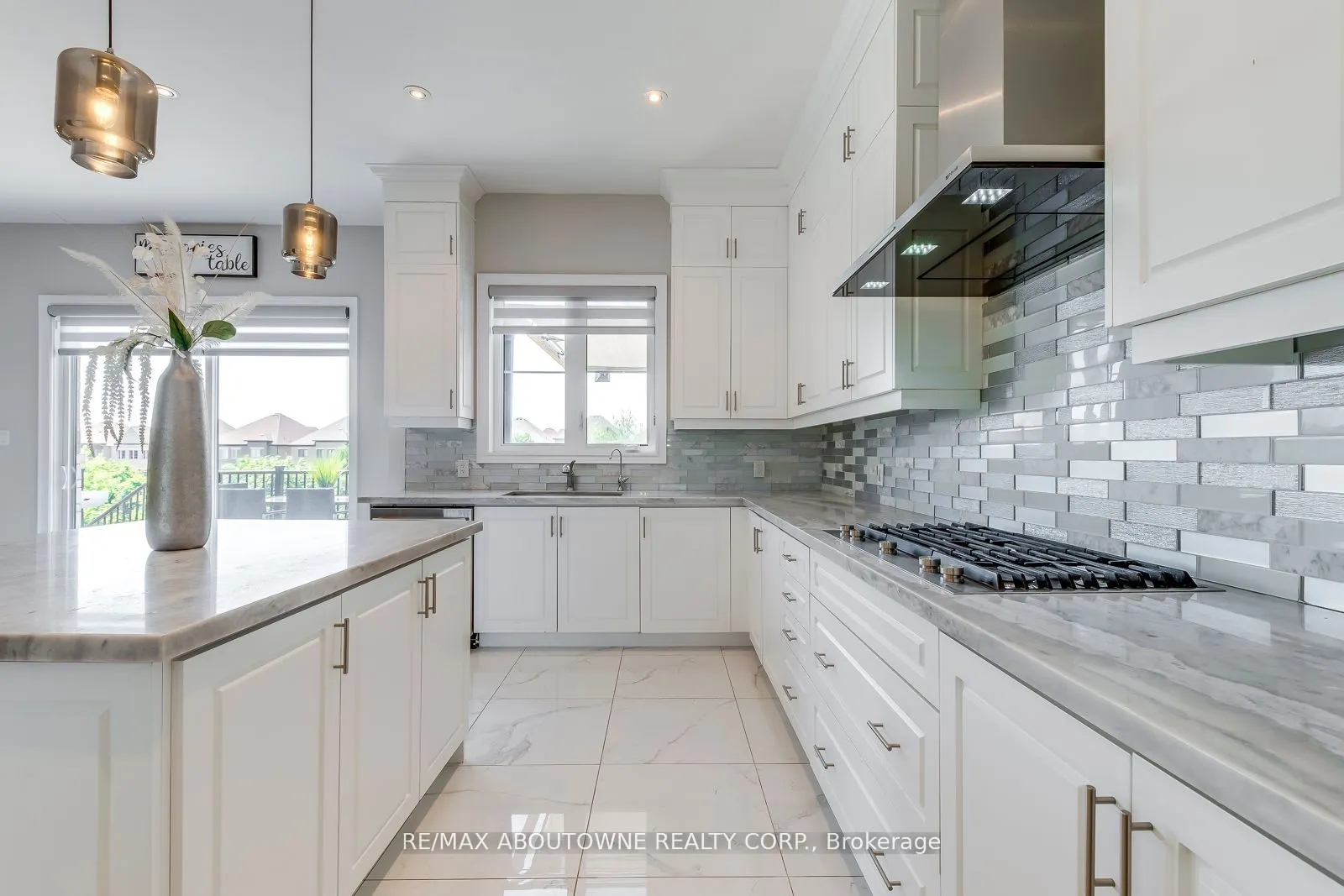 19 Raindrop Terrace
