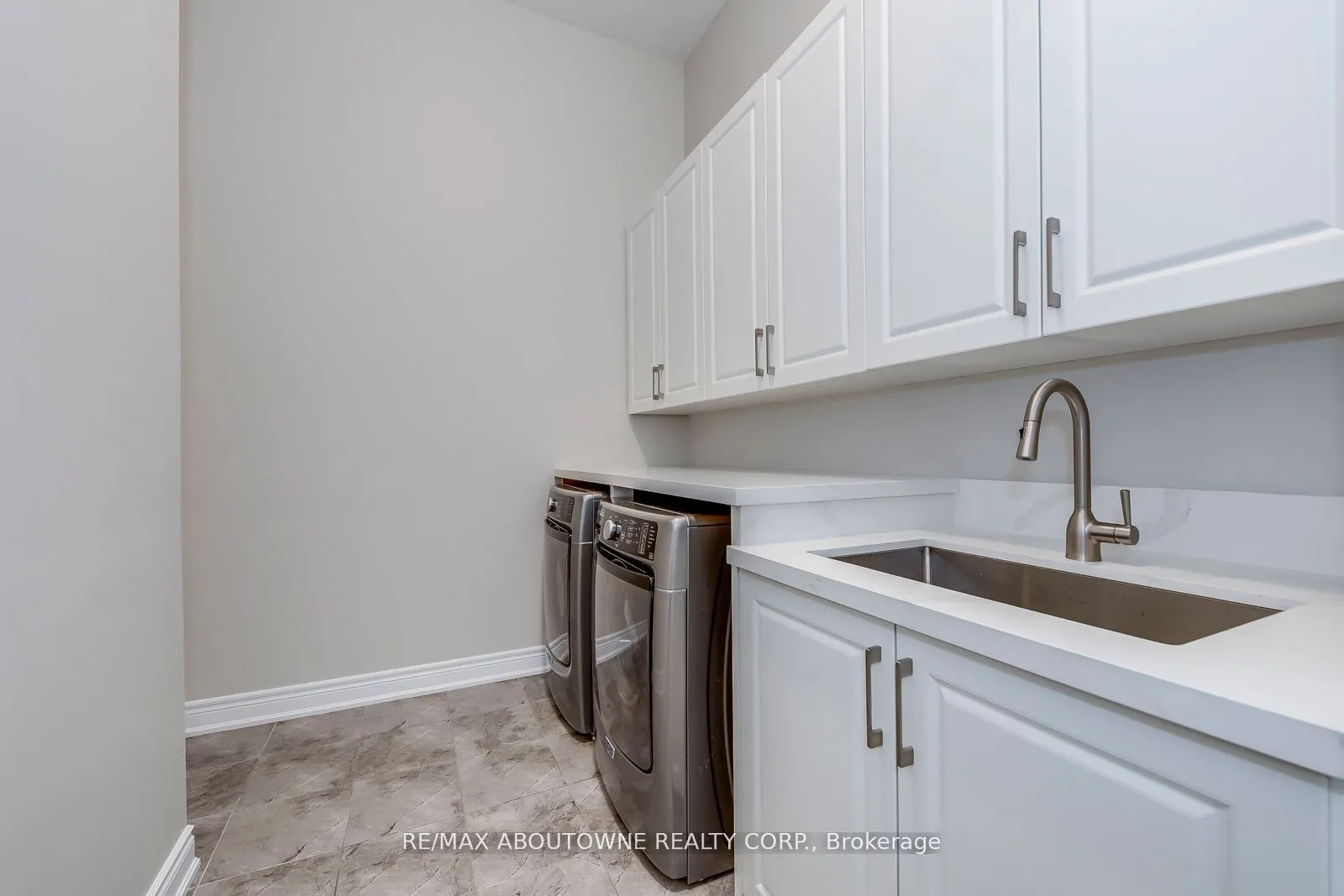 19 Raindrop Terrace