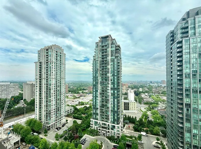 36 Elm Drive W, #2006