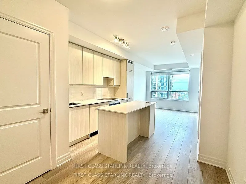 36 Elm Drive W, #2006