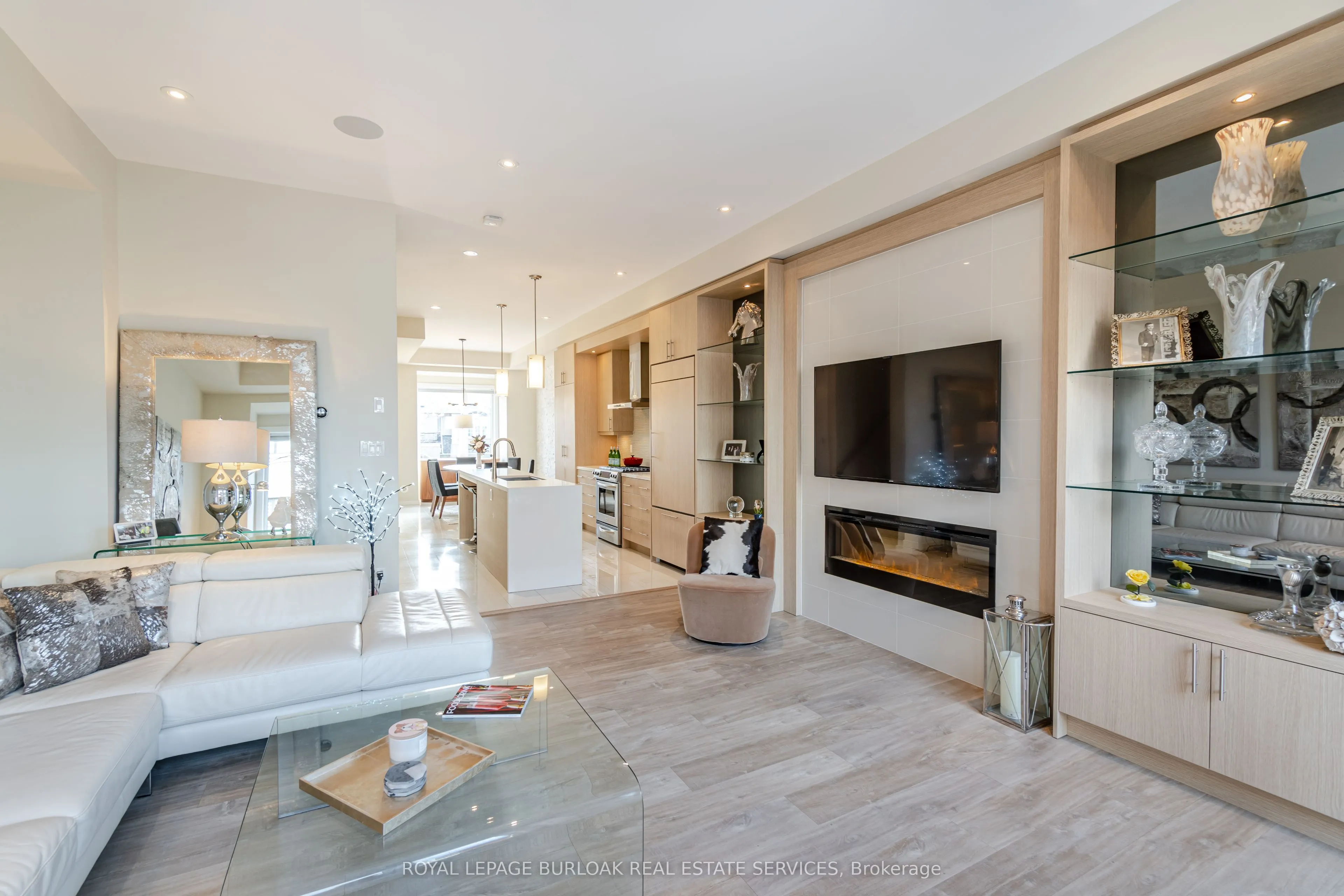 467 Nautical Boulevard