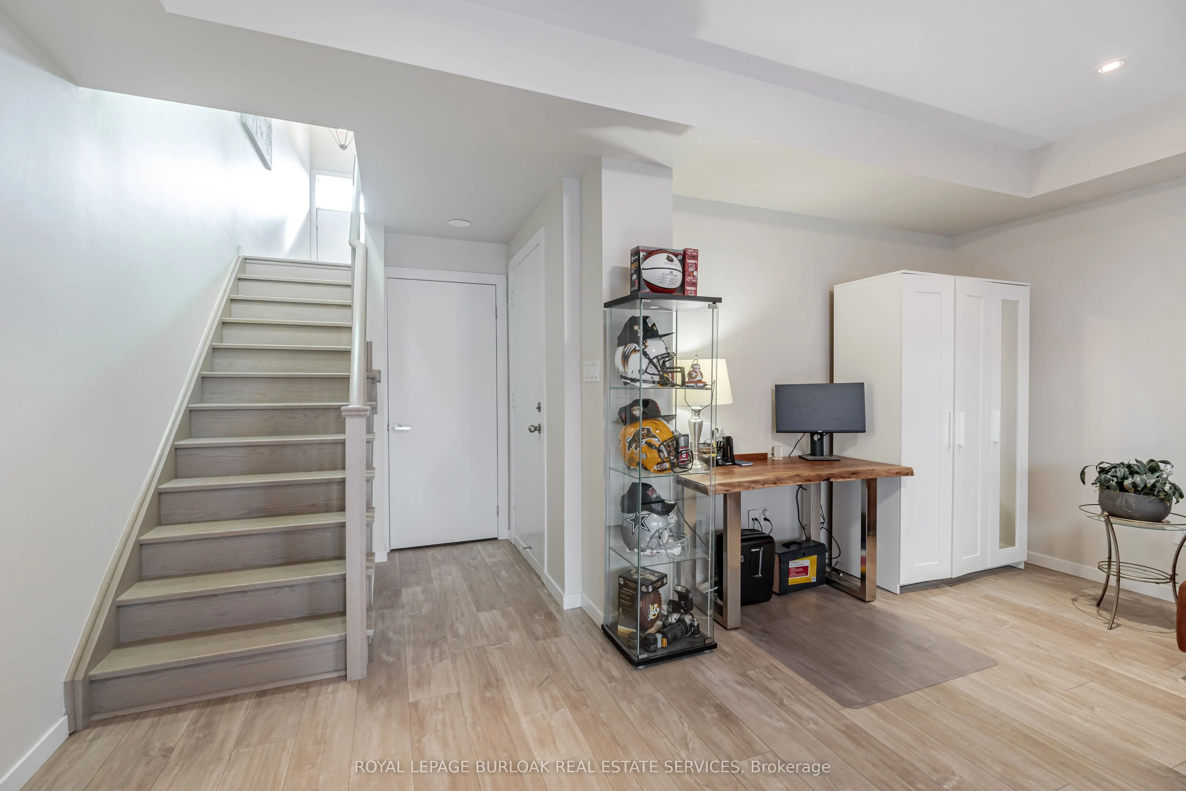467 Nautical Boulevard