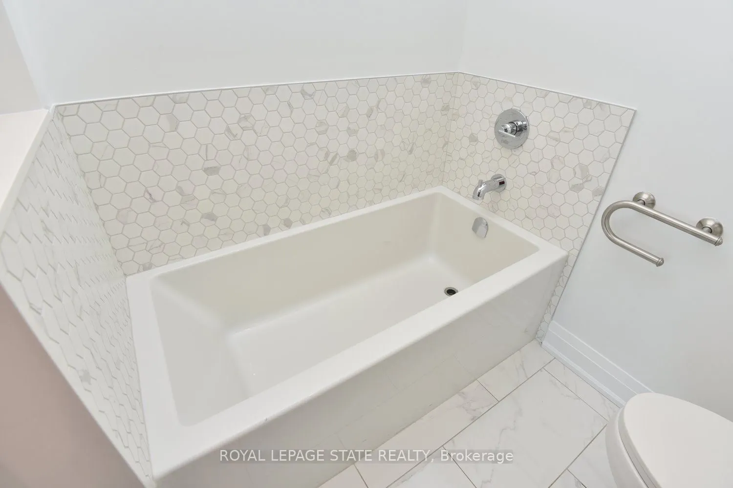 2025 Maria Street, #1006