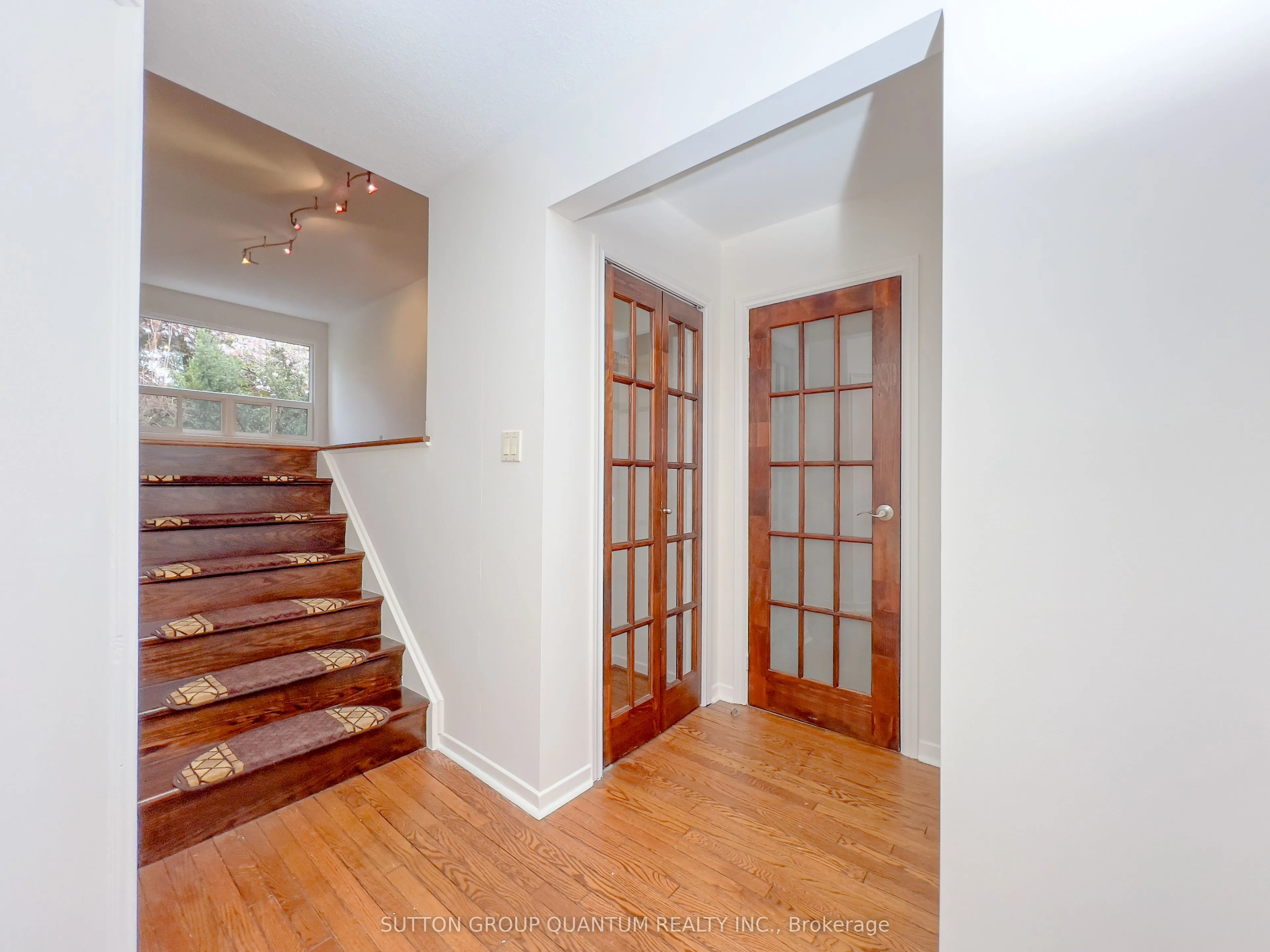 4262 Jefton Crescent