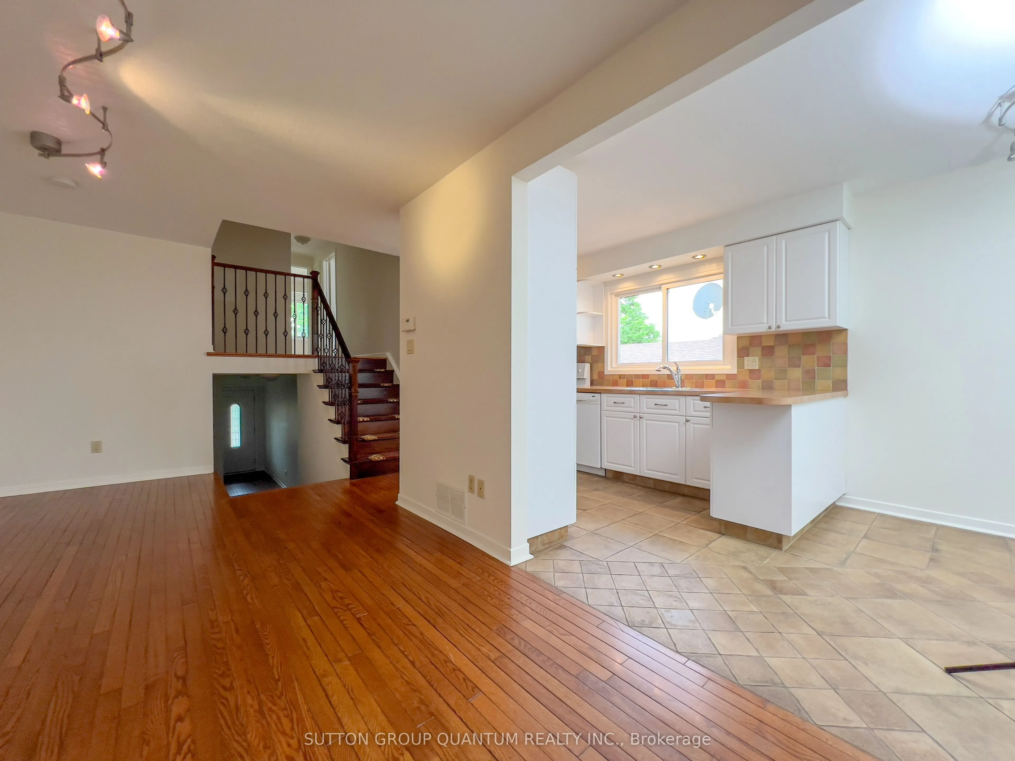 4262 Jefton Crescent