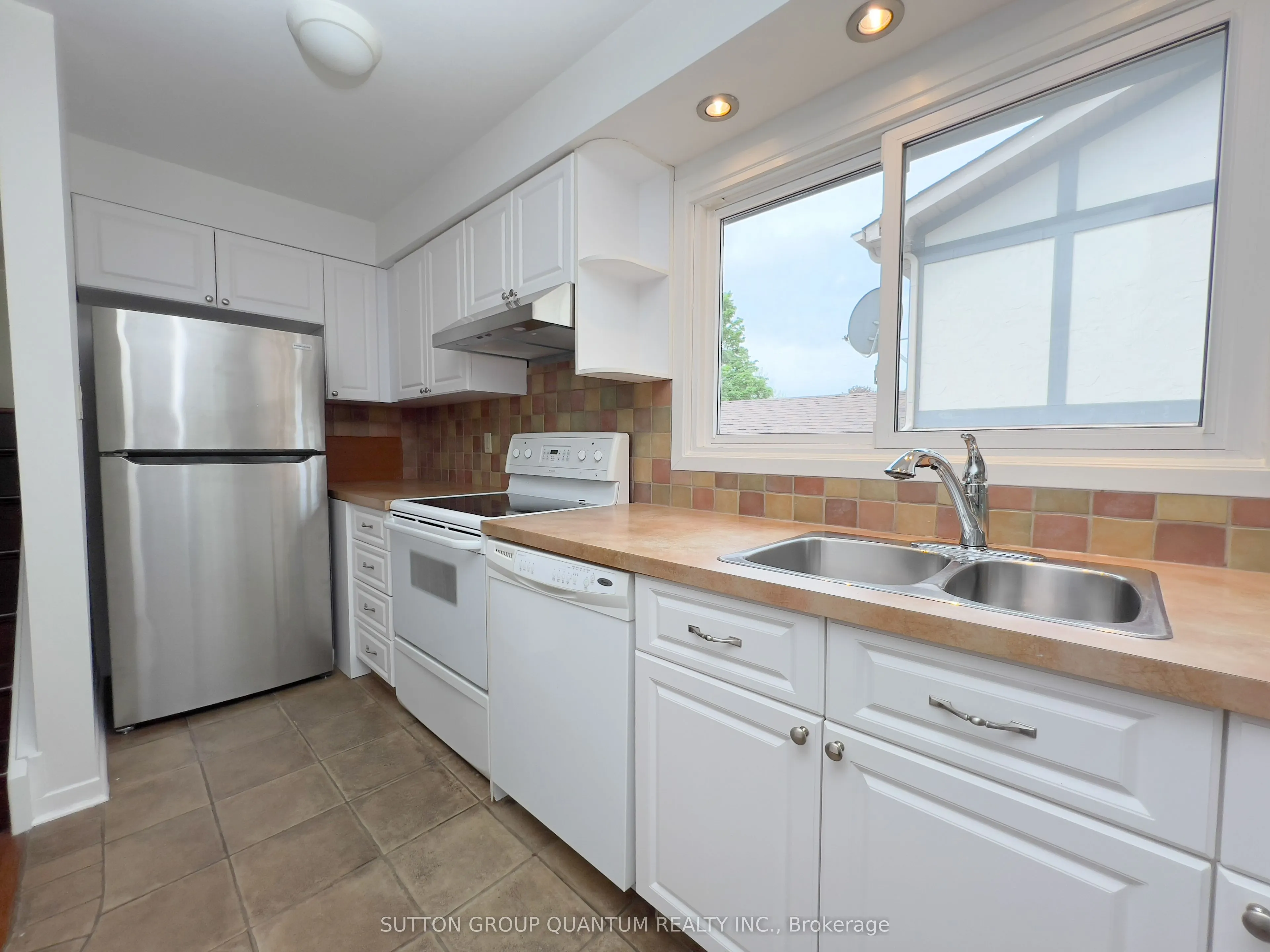 4262 Jefton Crescent