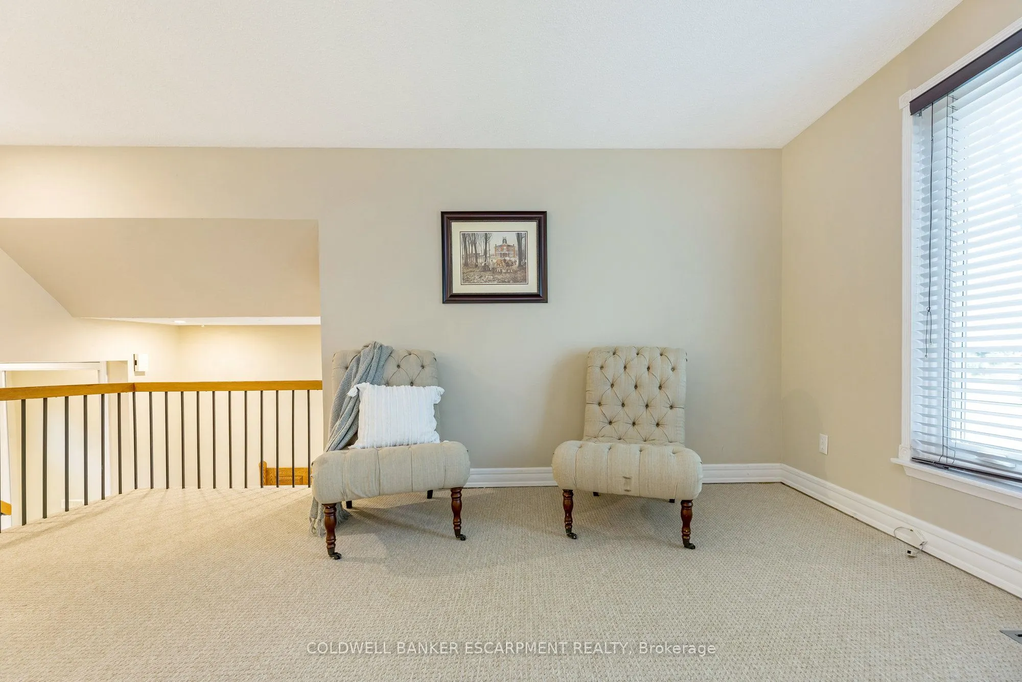 37 Grassmere Crescent