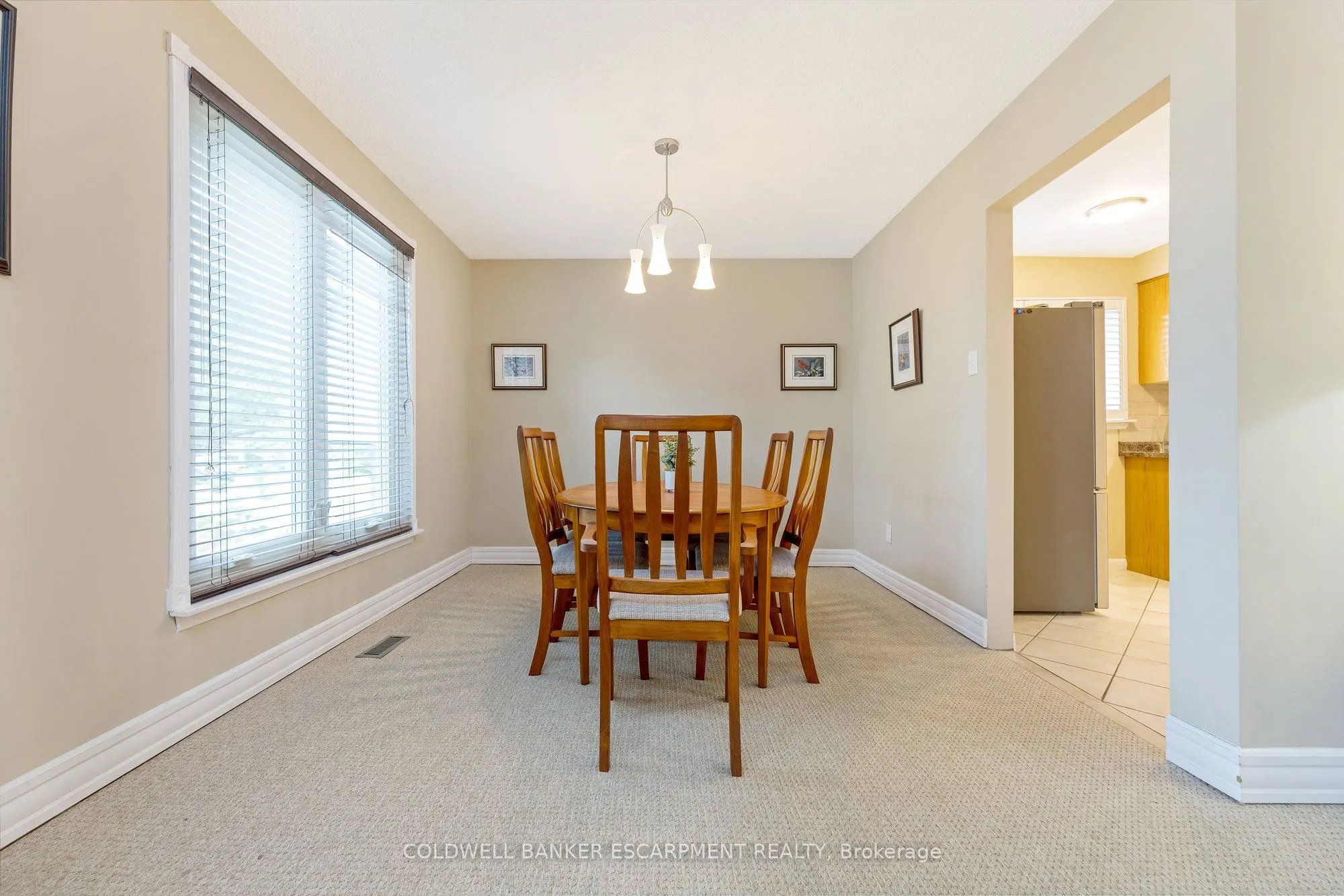 37 Grassmere Crescent