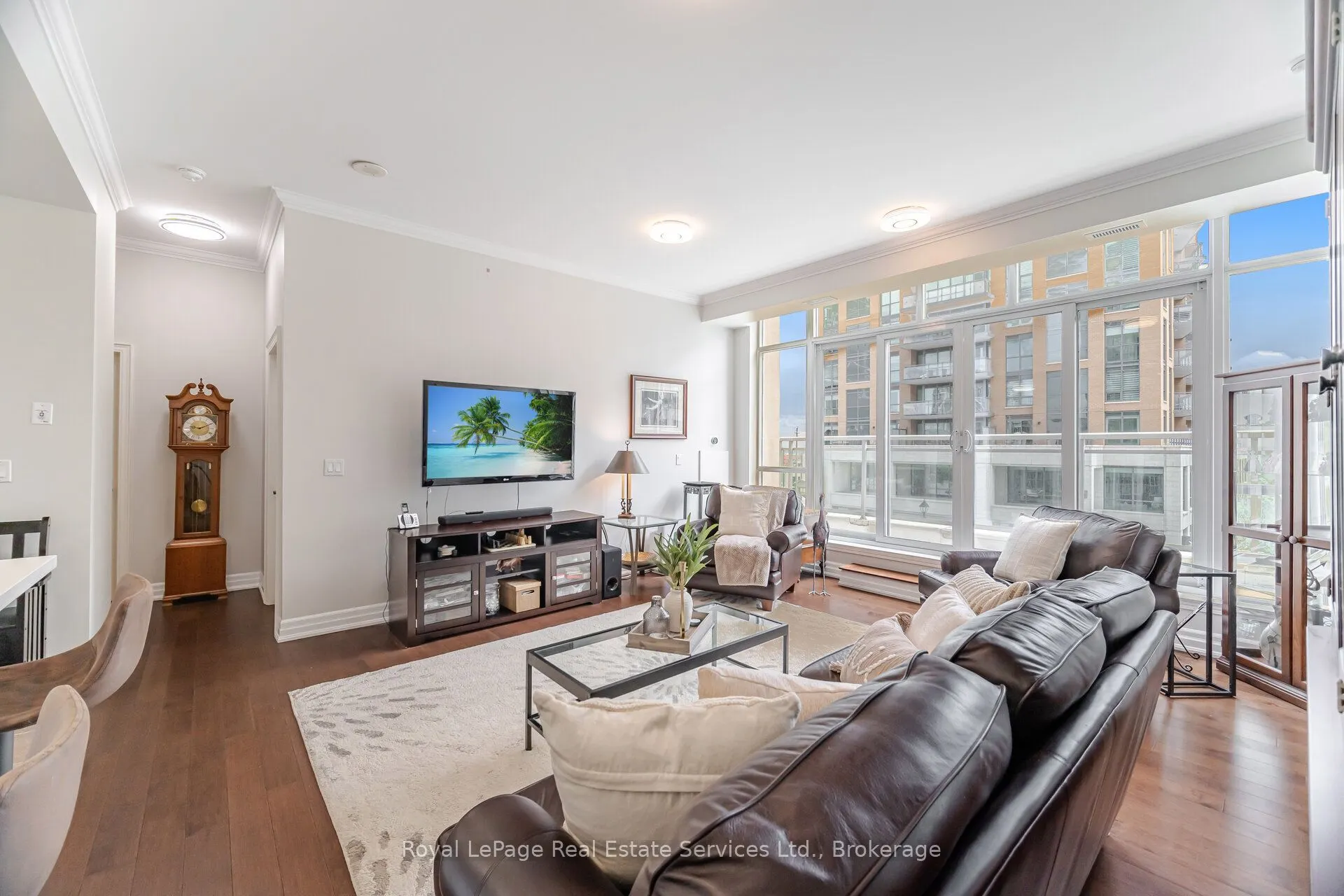 360 Pearl Street, #303