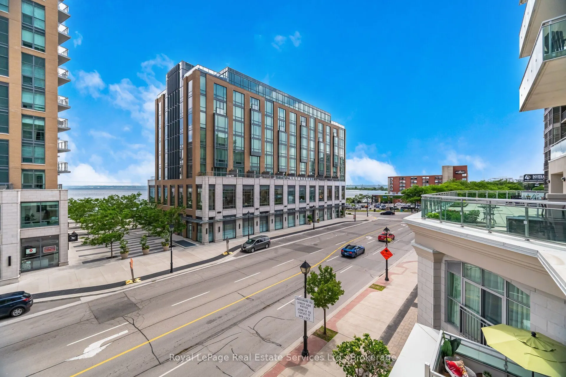 360 Pearl Street, #303