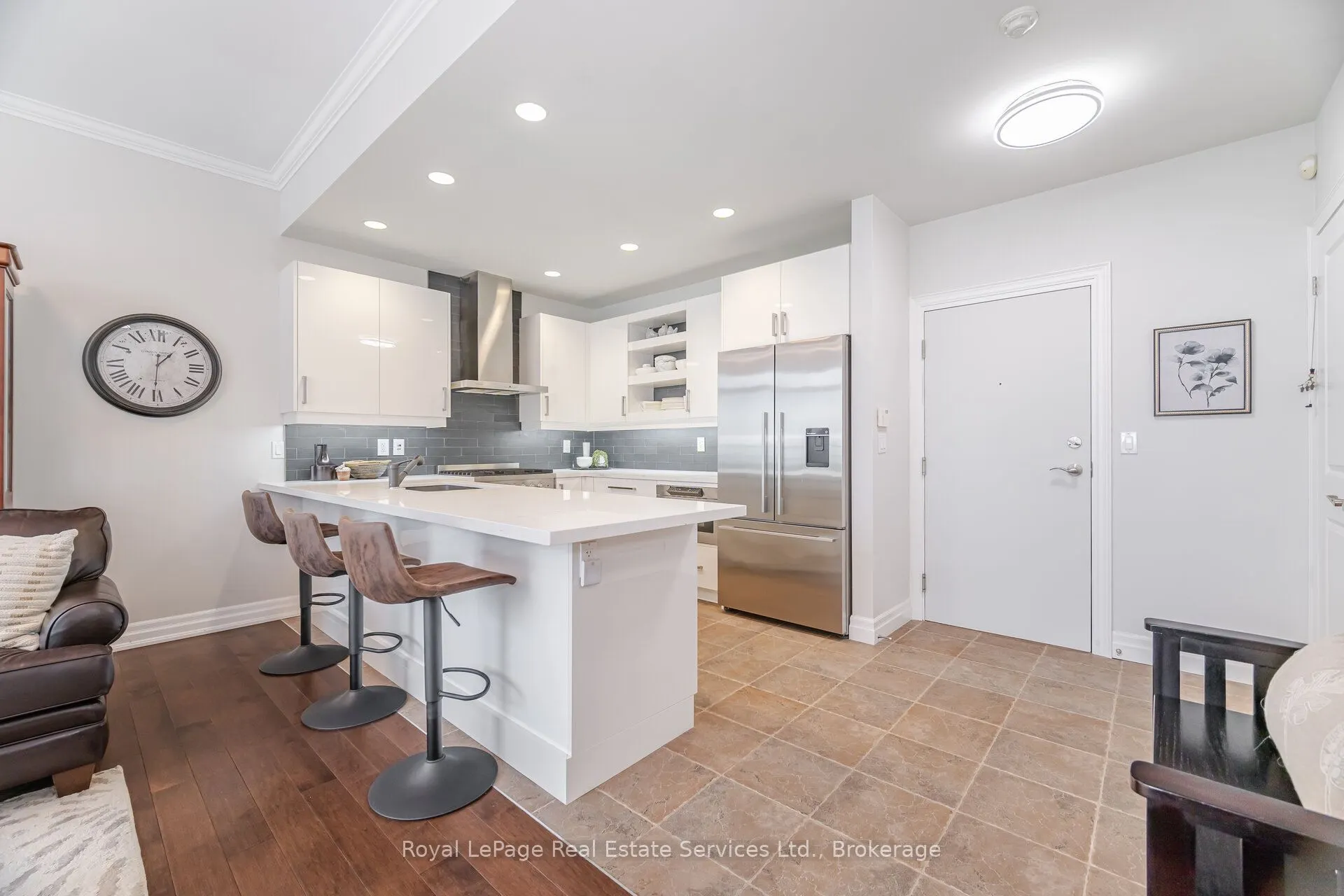 360 Pearl Street, #303