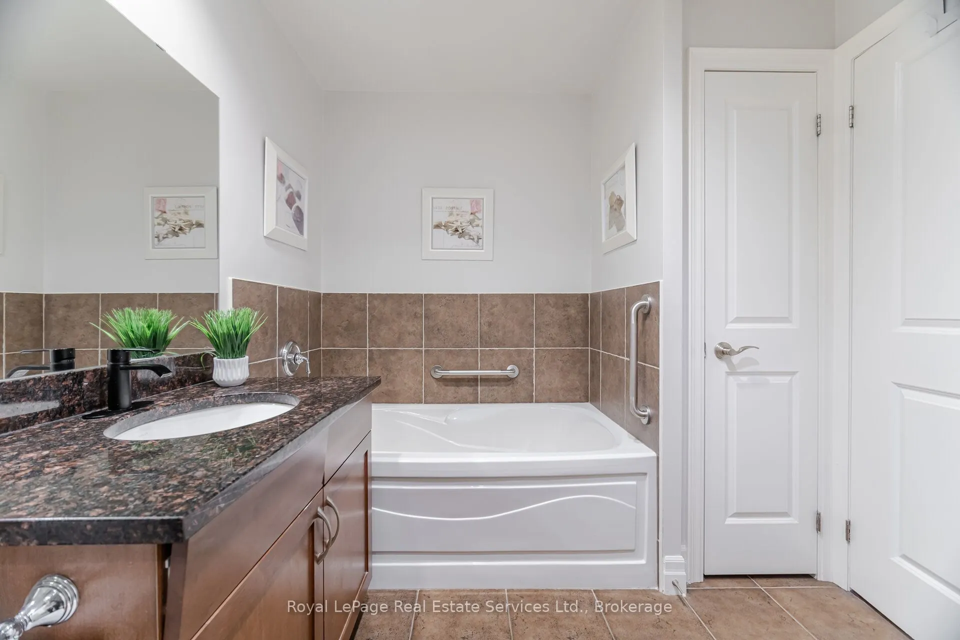 360 Pearl Street, #303