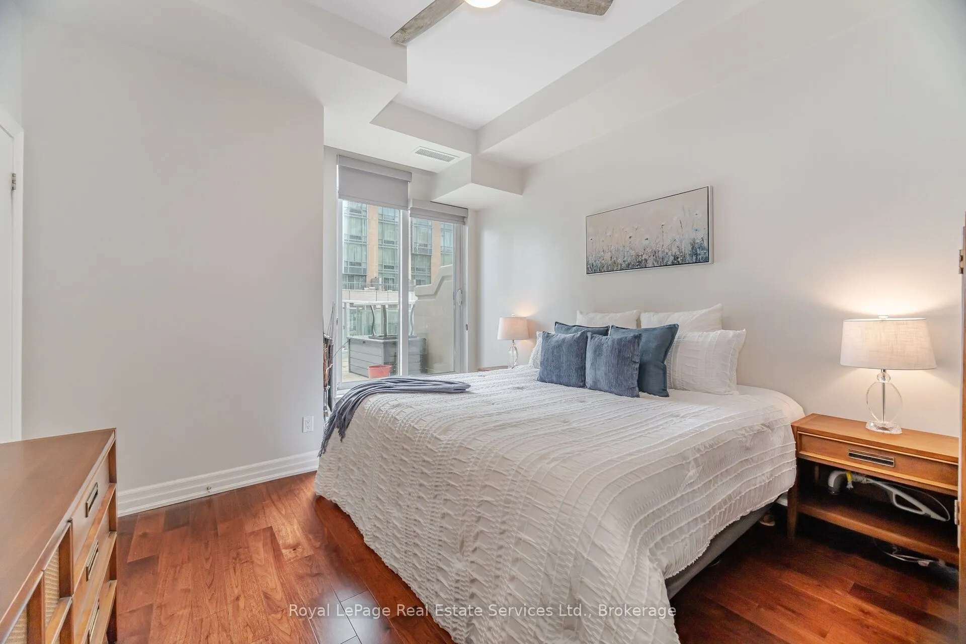 360 Pearl Street, #303