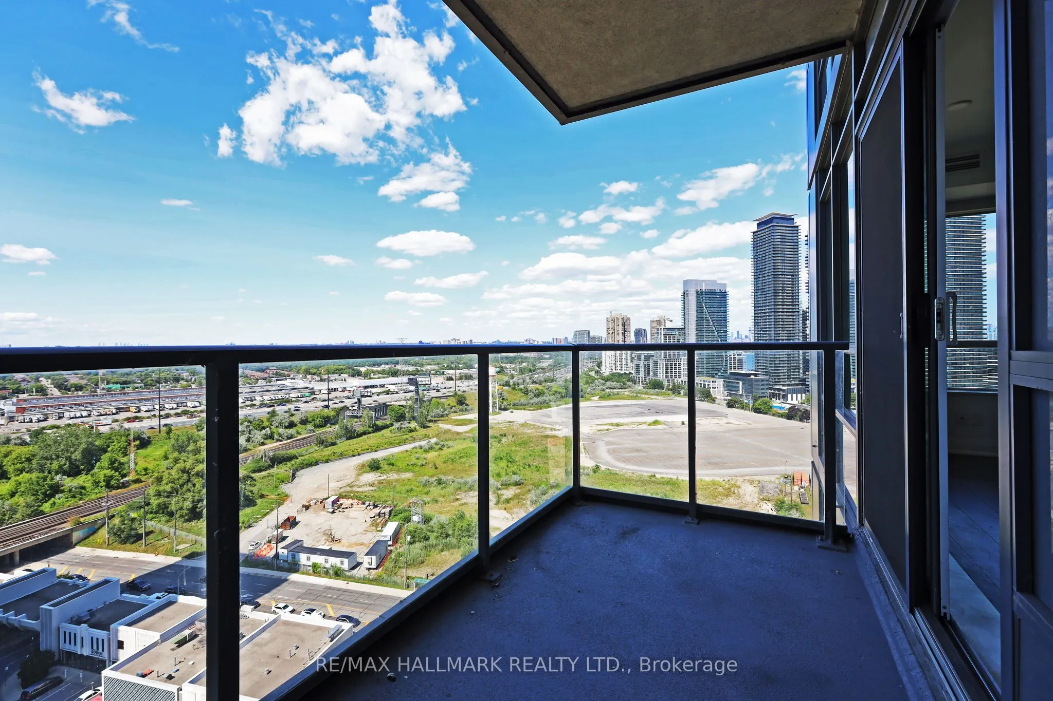 36 Park Lawn Road, #1909