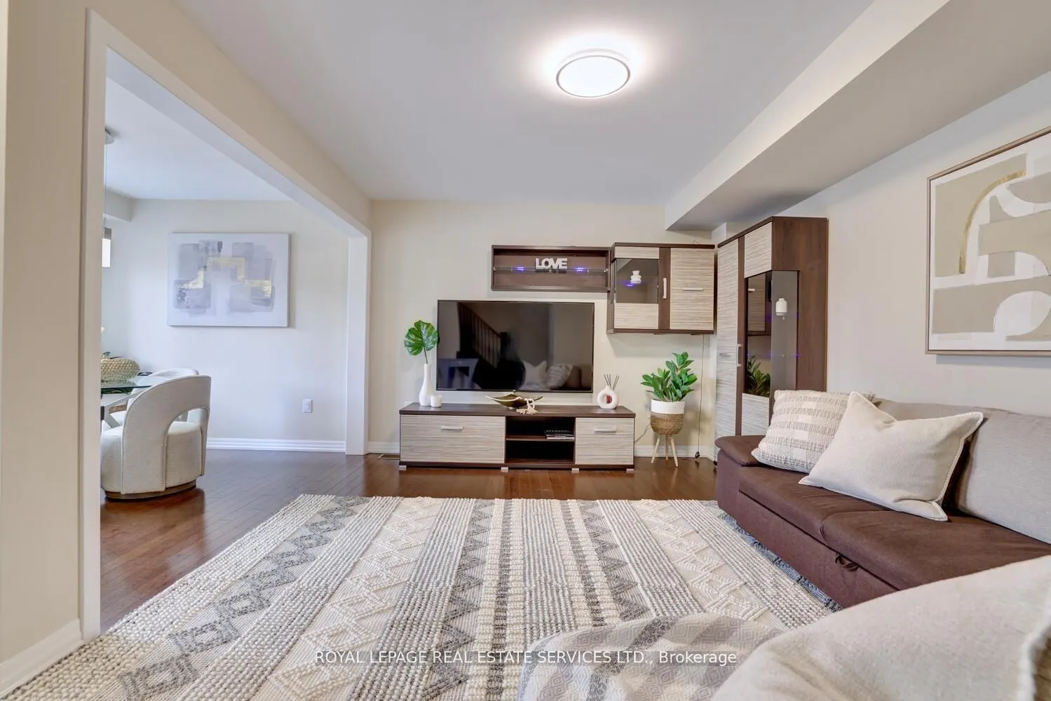1234 Rose Way