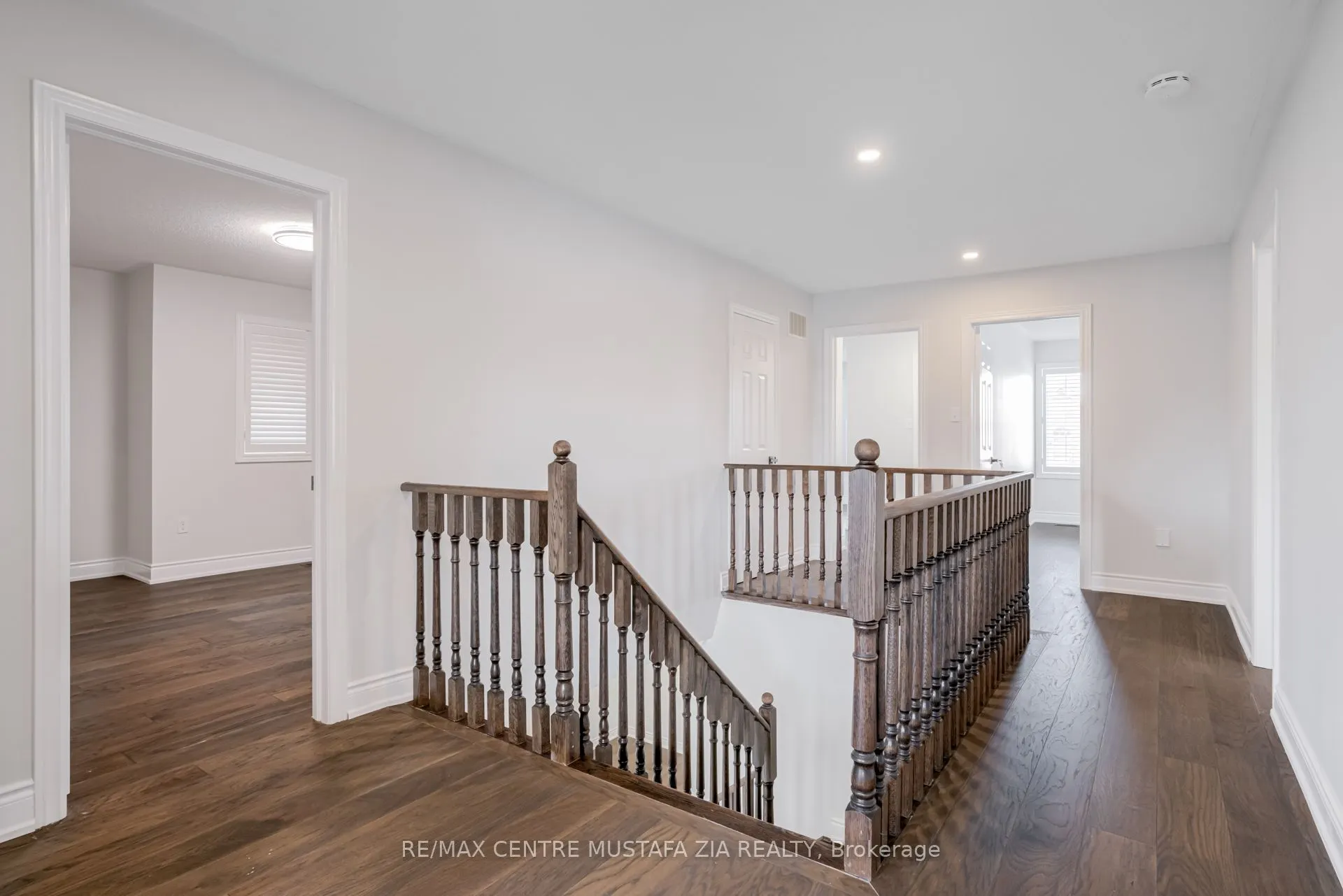 562 Nairn Circle