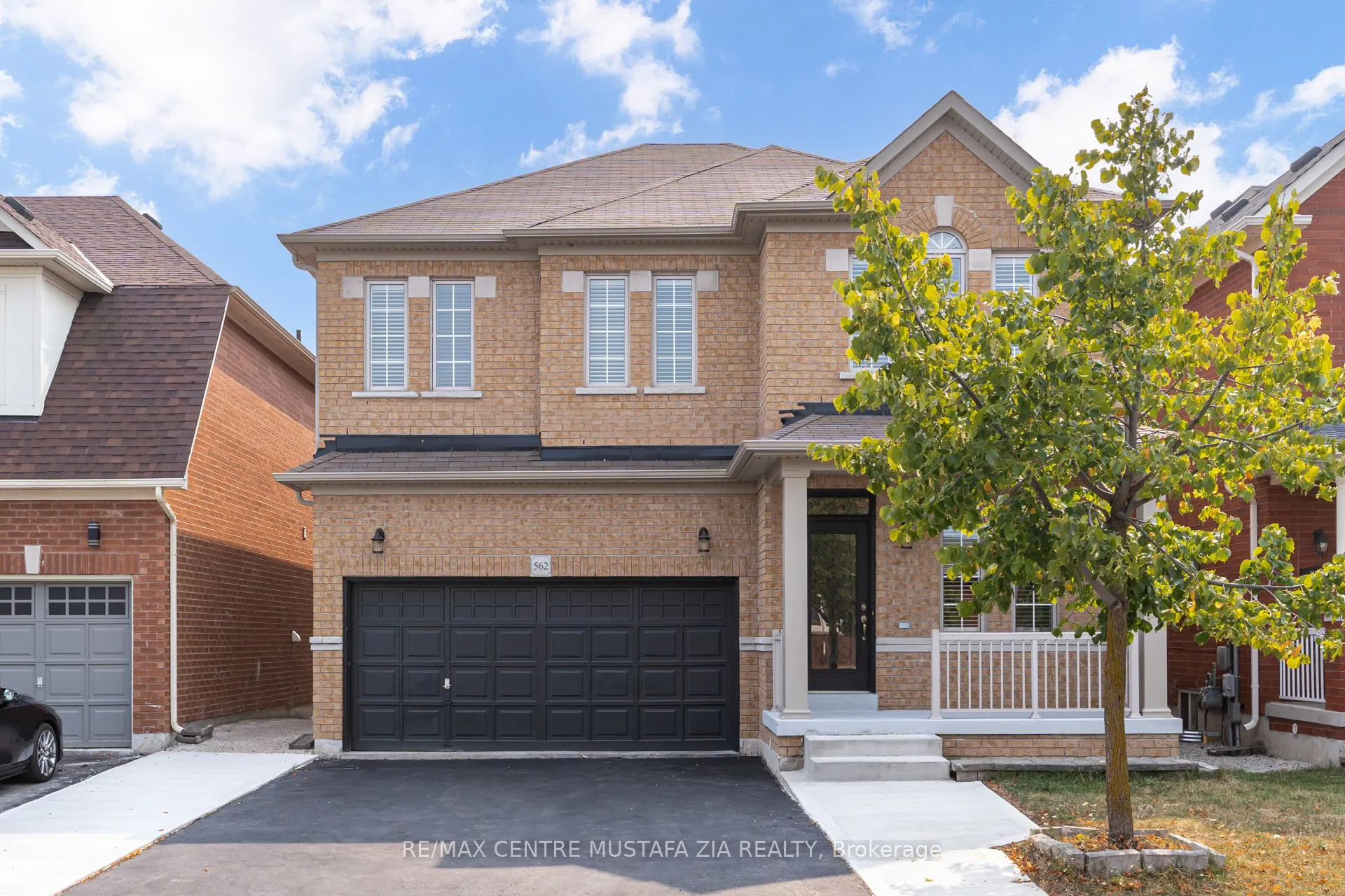 562 Nairn Circle