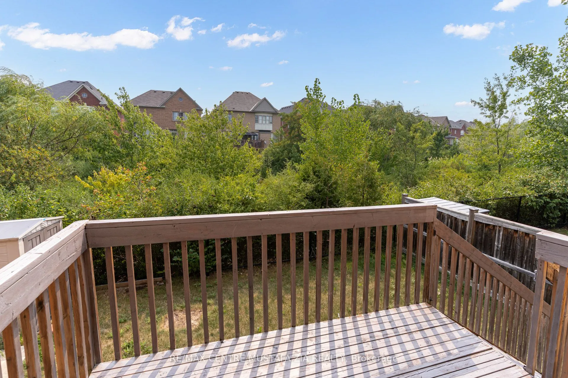 562 Nairn Circle