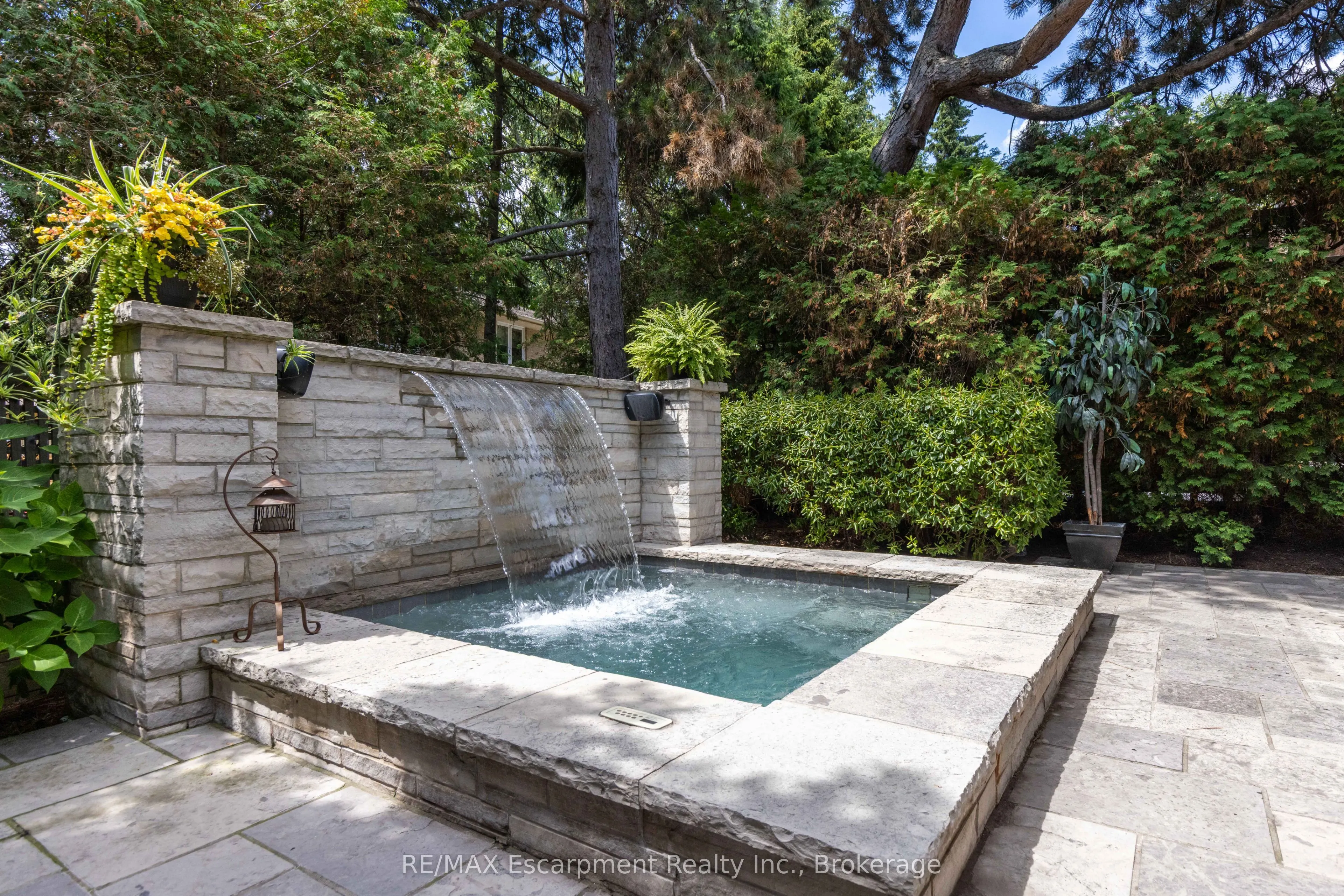 56 Cameo Street