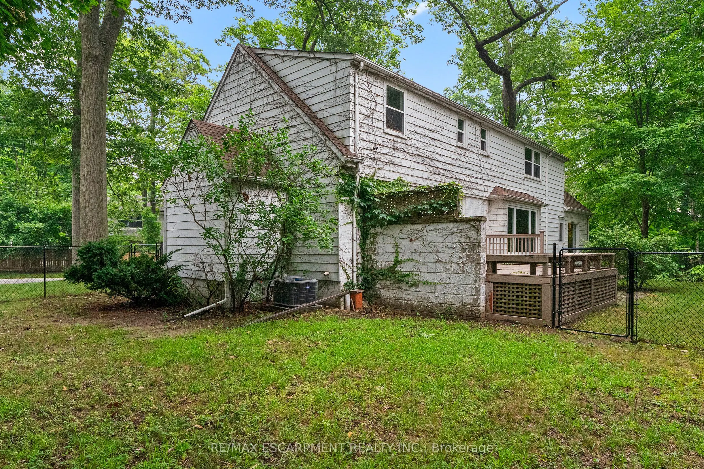 330 Poplar Drive