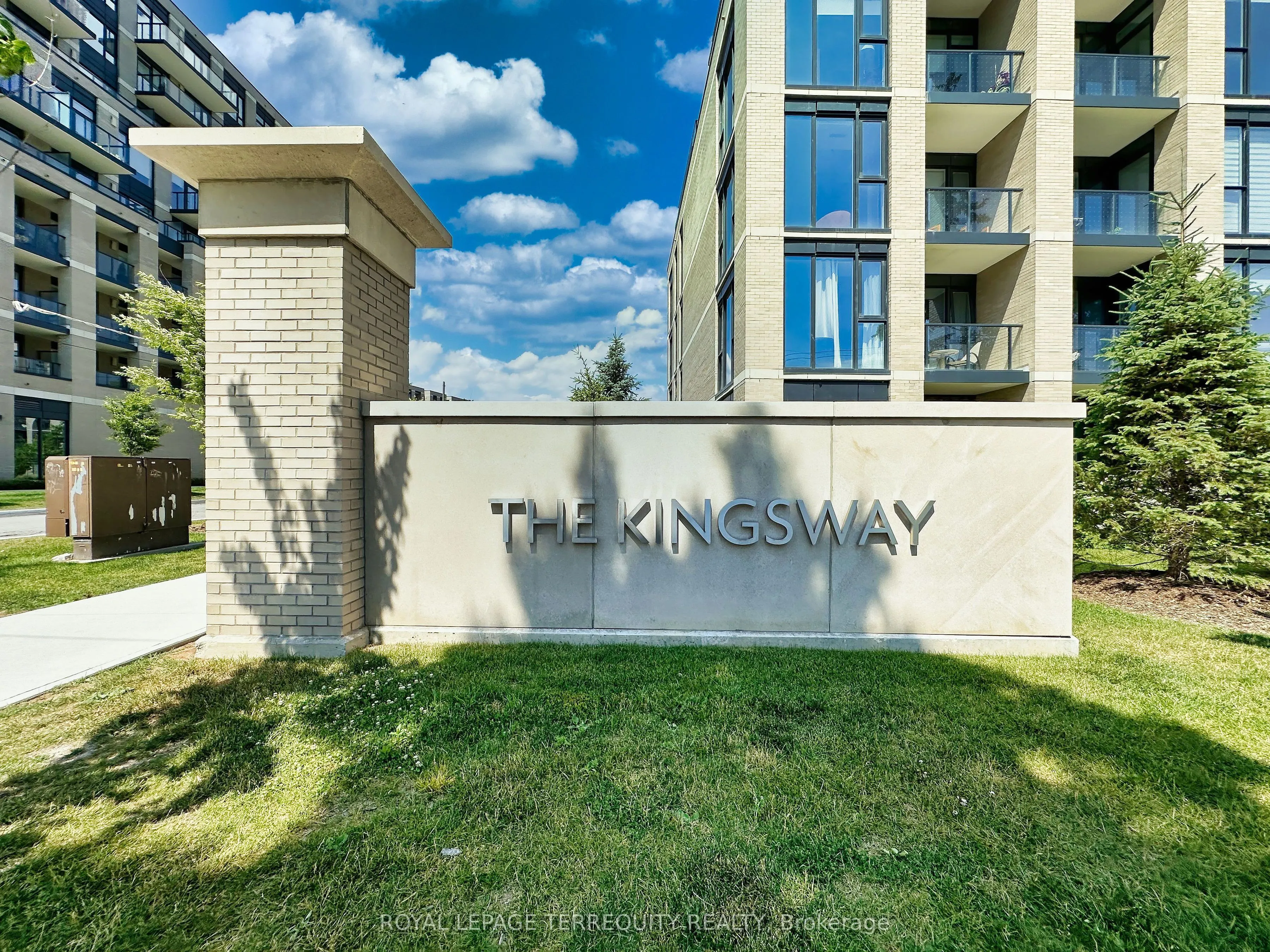 293 The Kingsway, #615