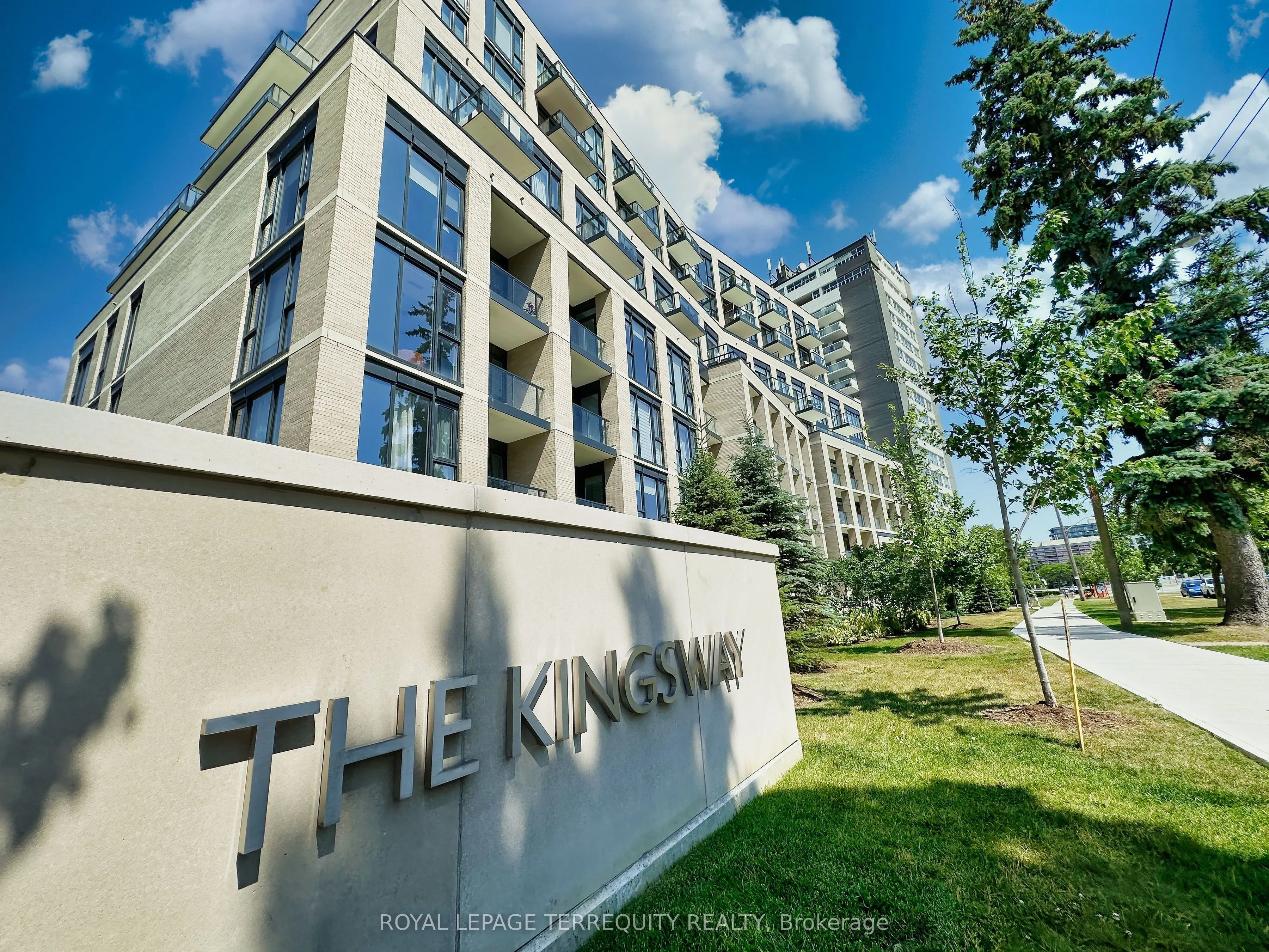 293 The Kingsway, #615