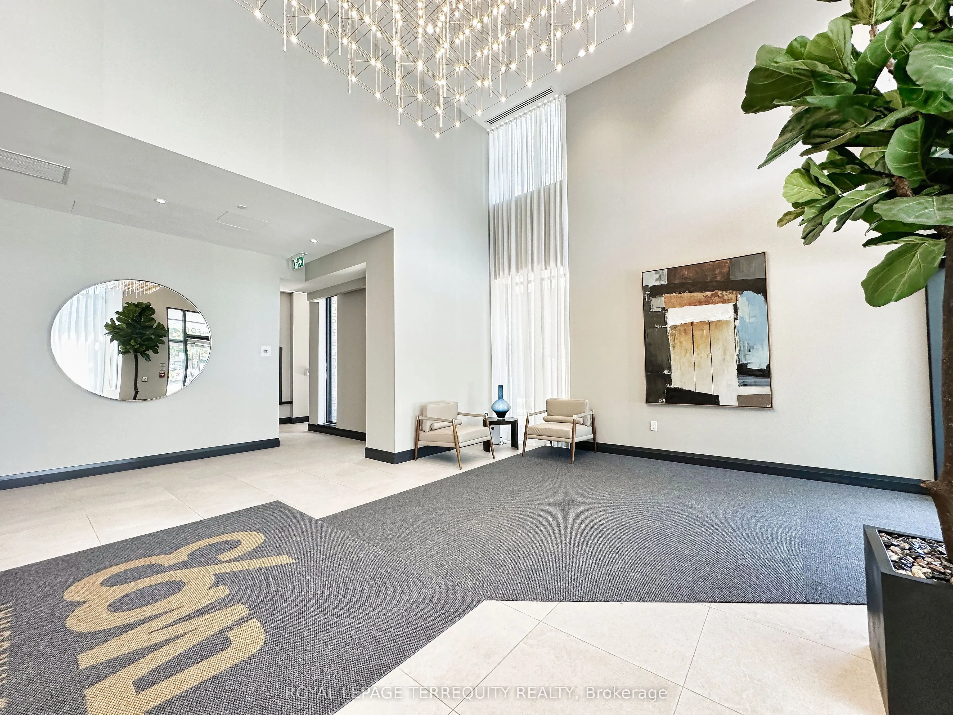 293 The Kingsway, #615