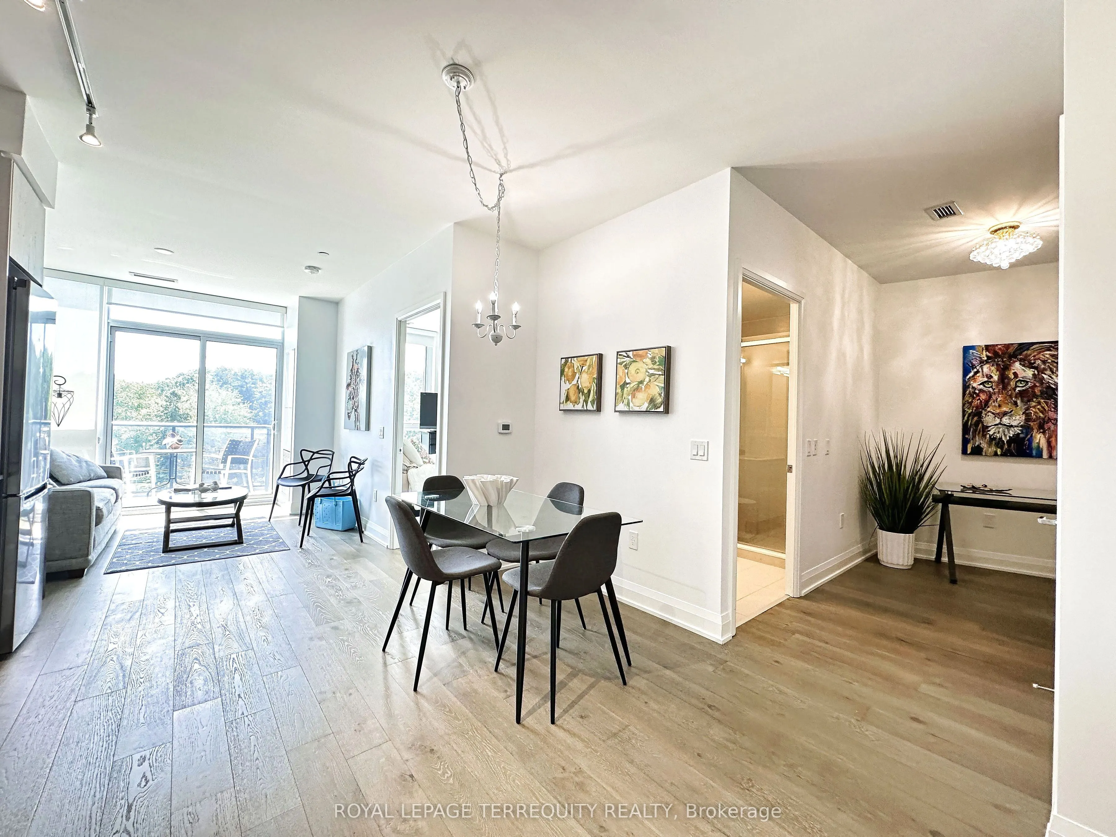 293 The Kingsway, #615