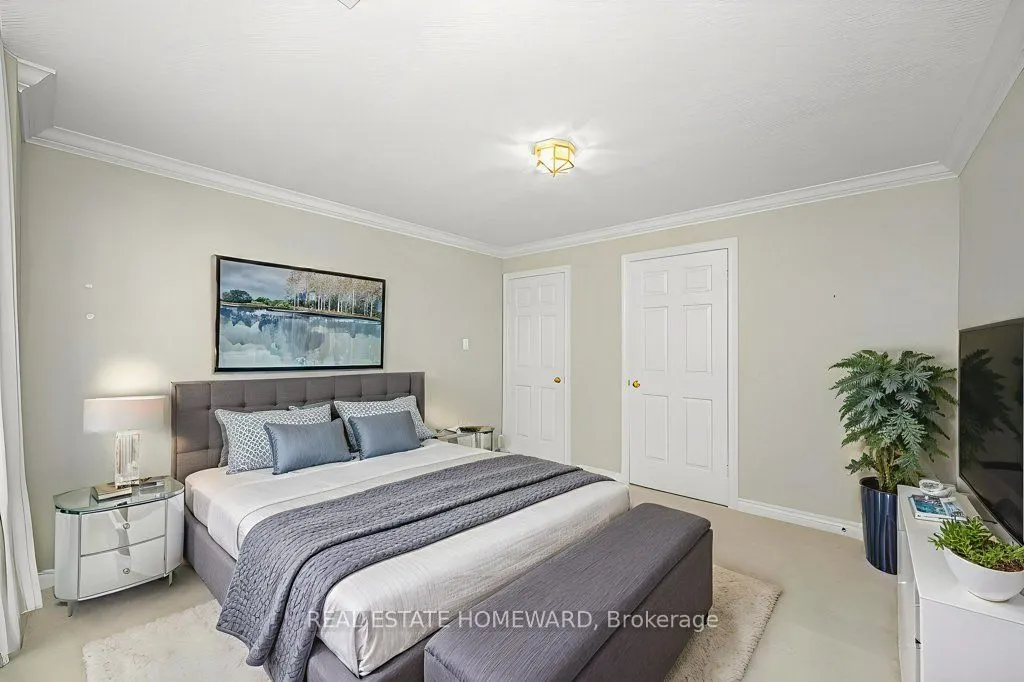 2121 Lakeshore Road, #203