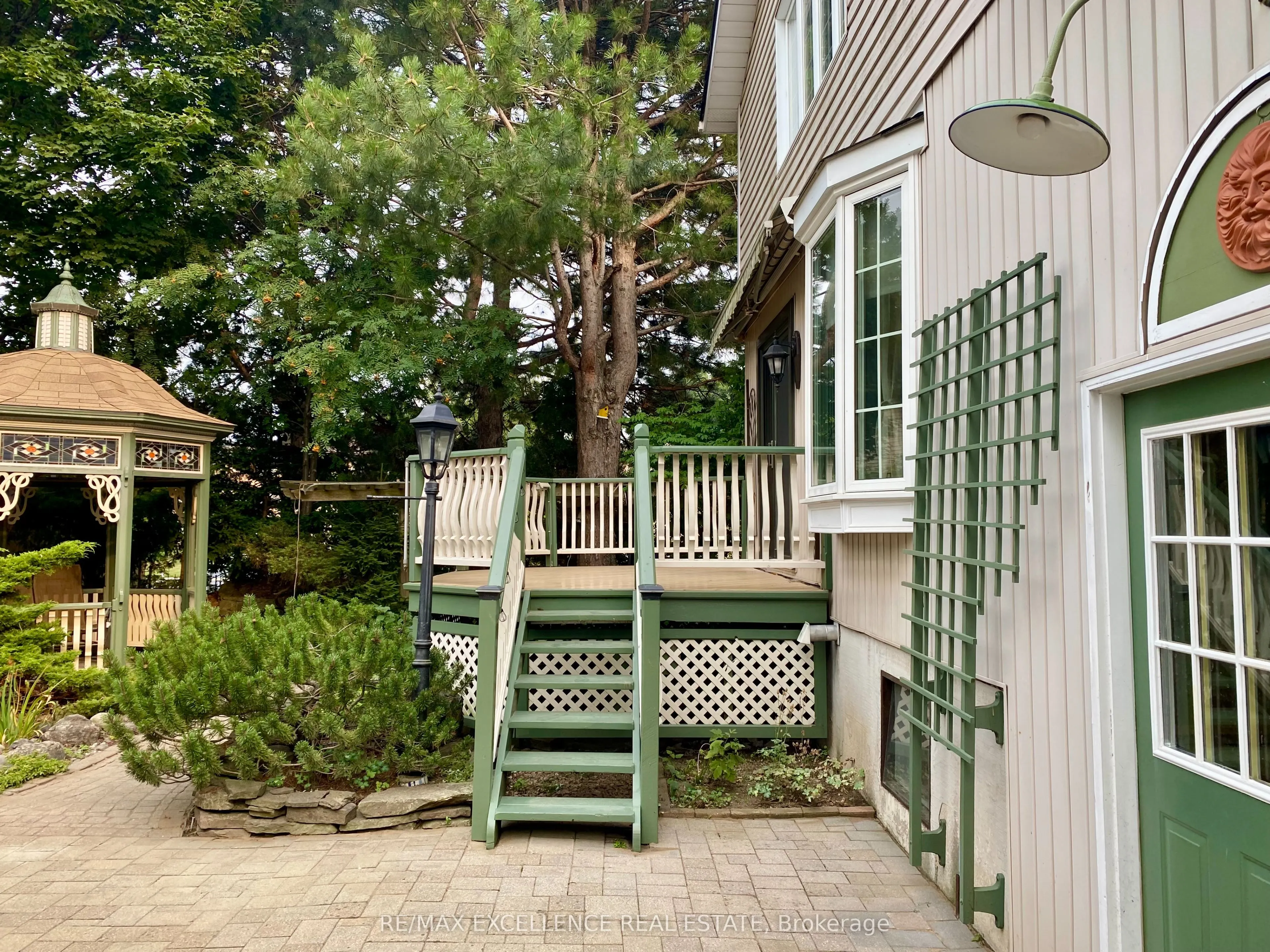 485 Gowland Crescent