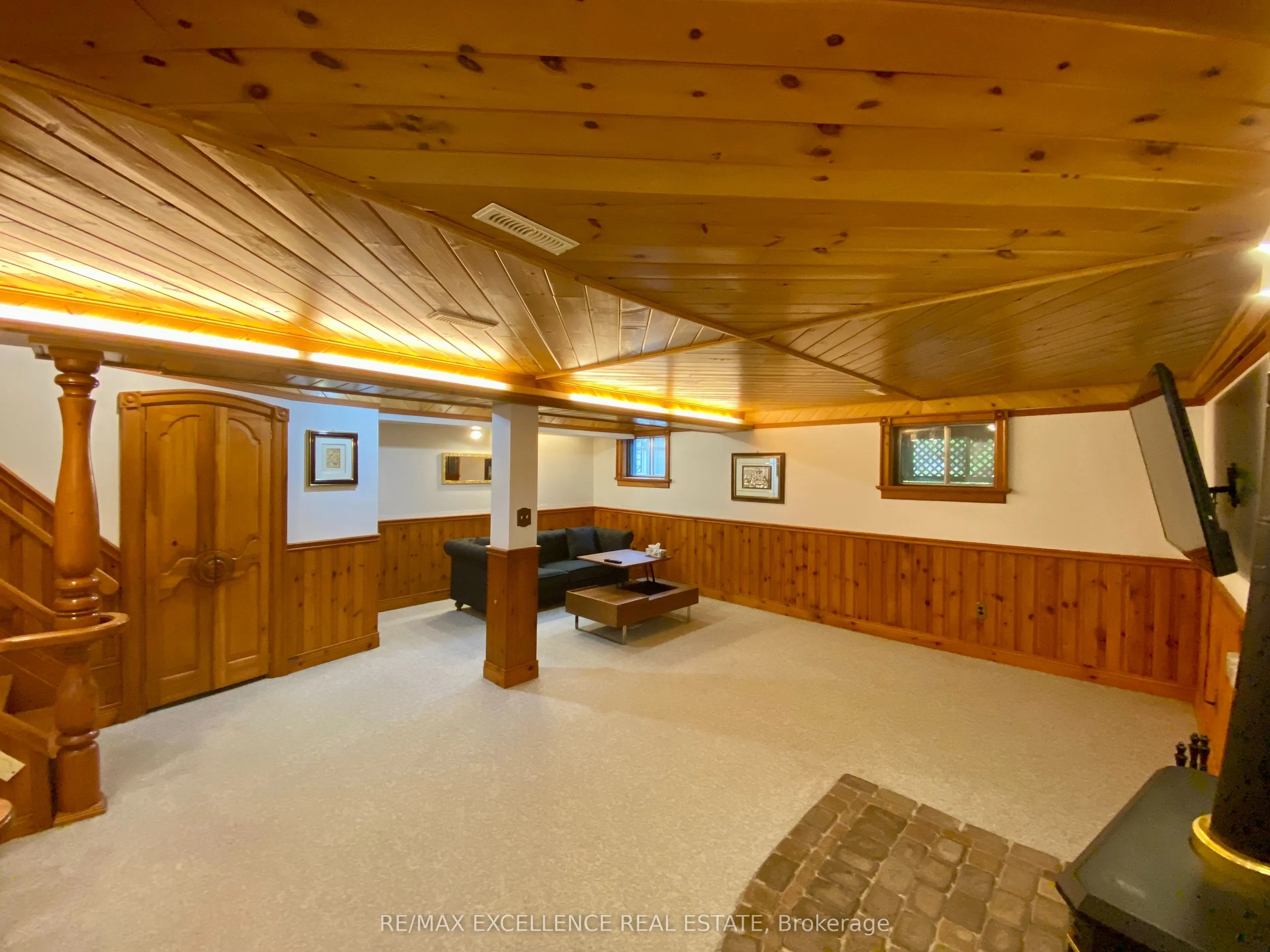 485 Gowland Crescent
