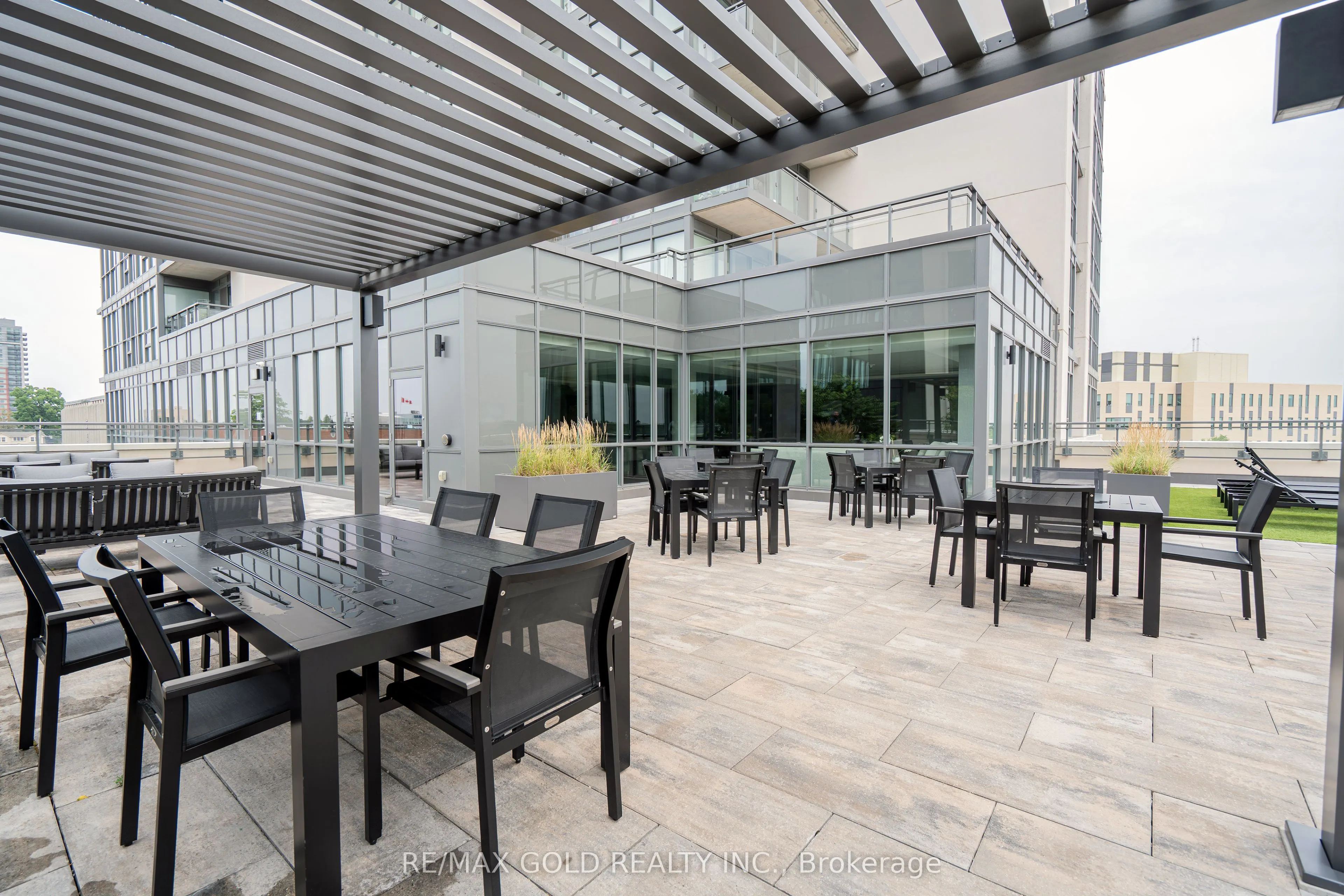 15 Lynch Street, #606