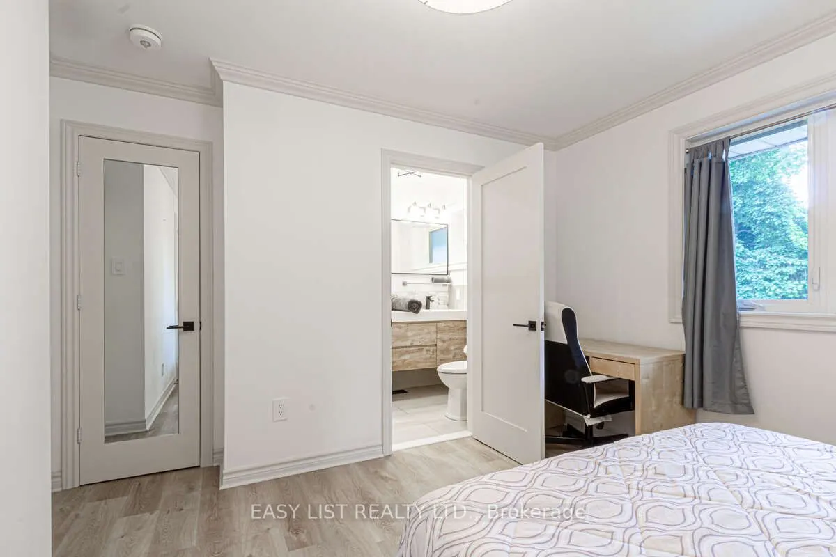 3438 Enniskillen Circle