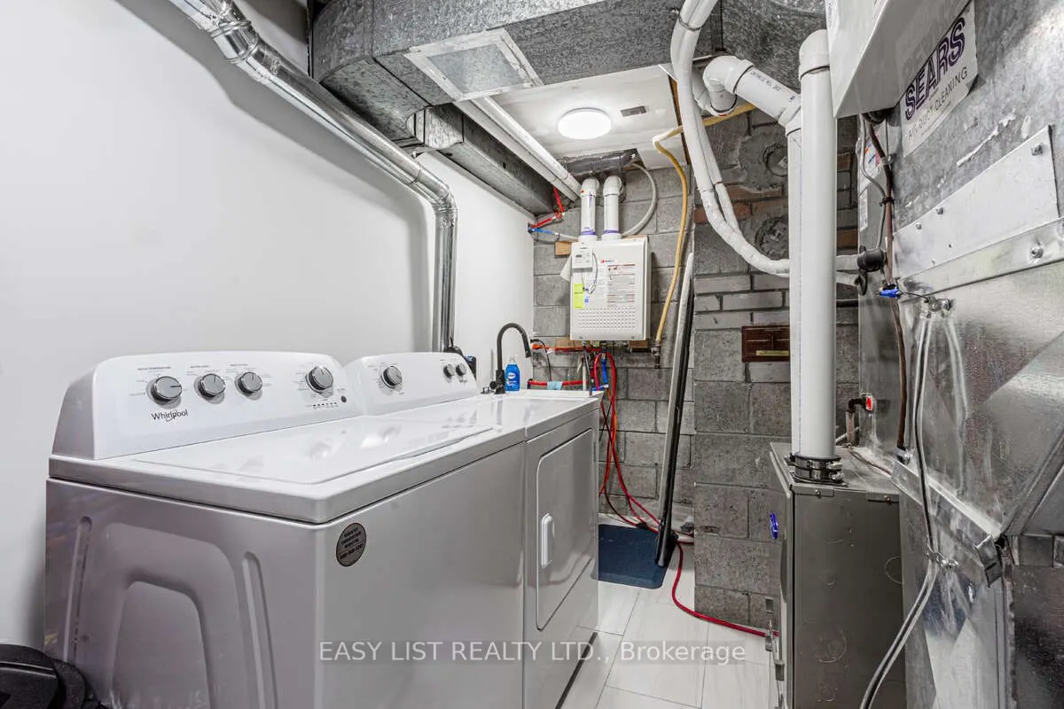 3438 Enniskillen Circle