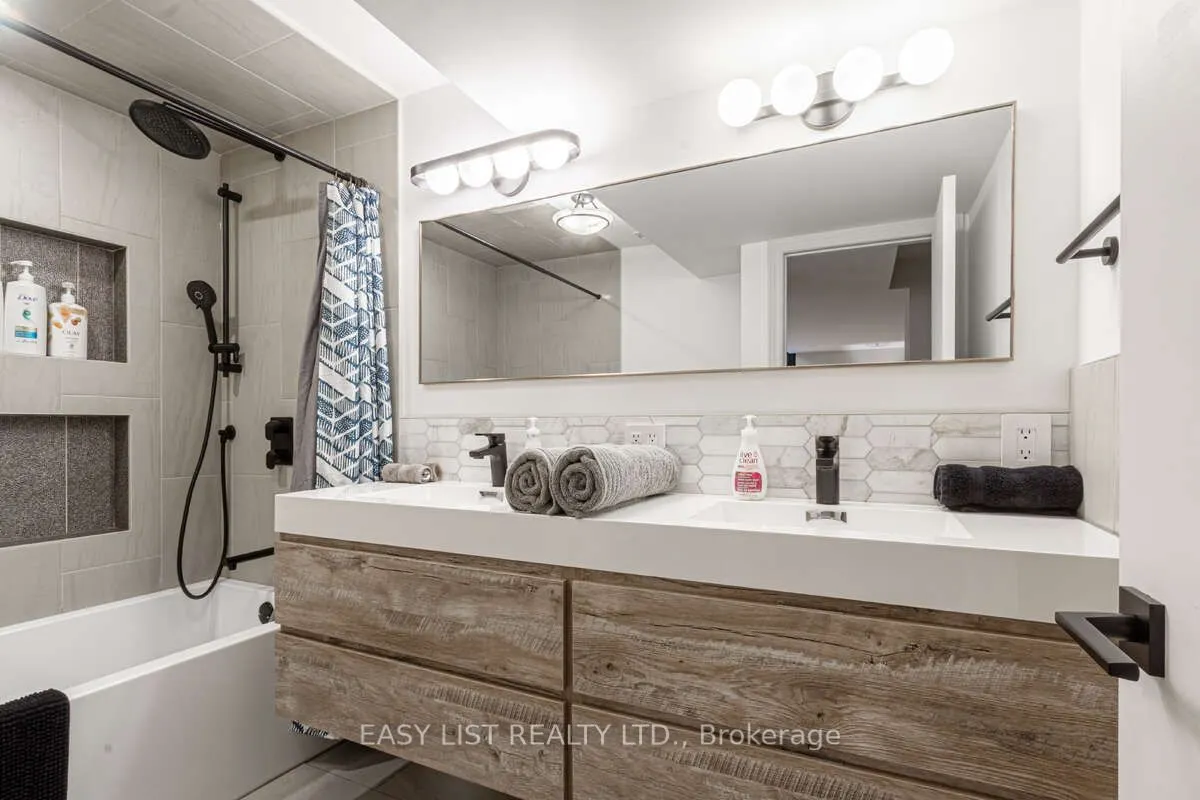3438 Enniskillen Circle