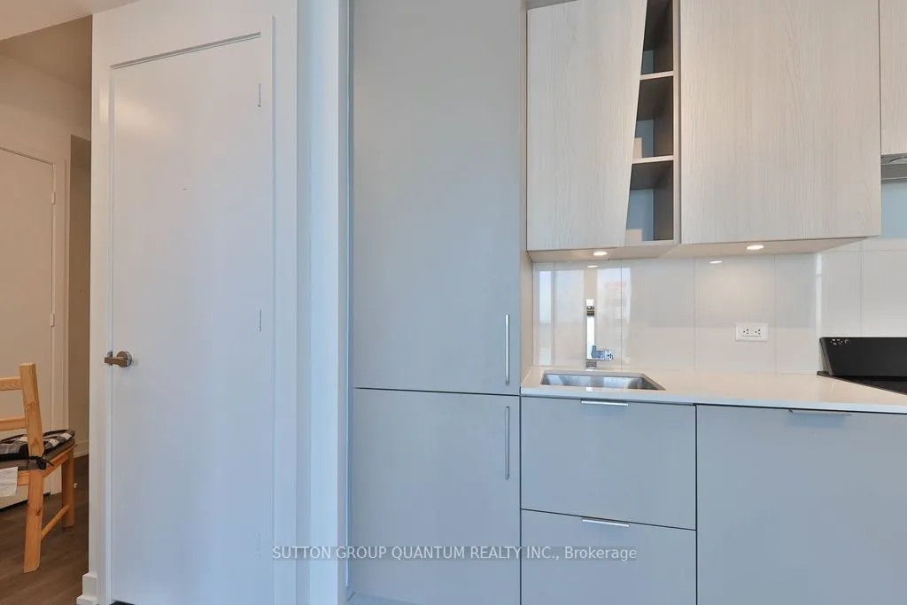 3900 Confederation Parkway, #4001