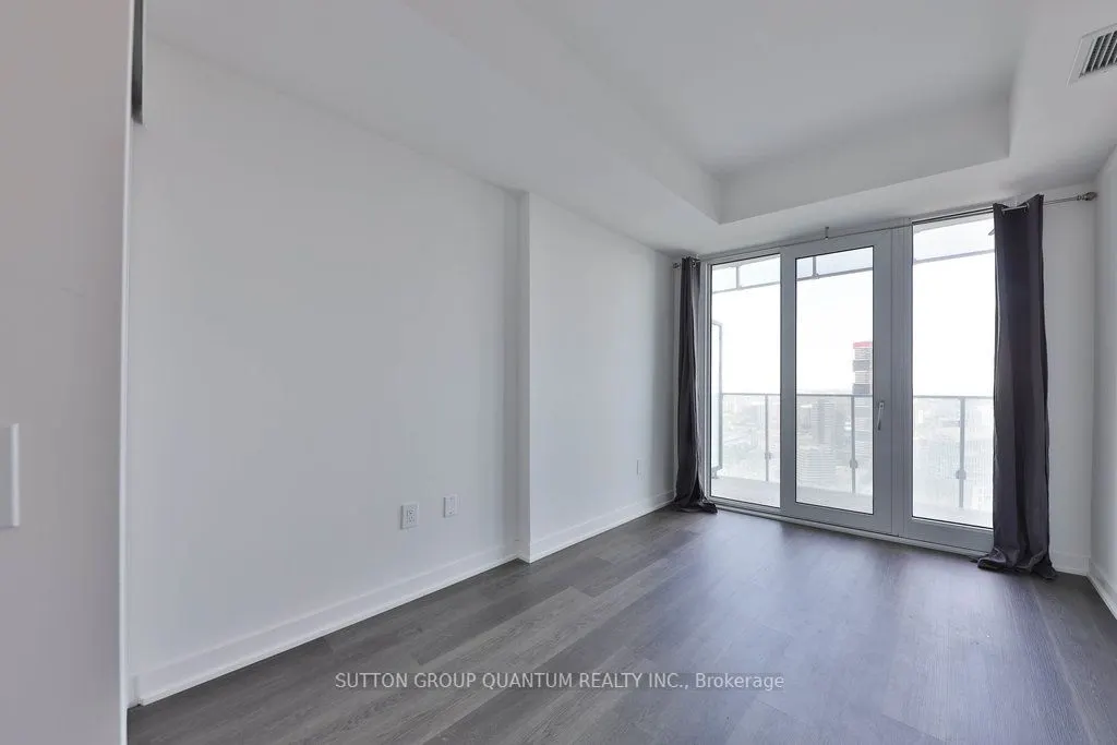 3900 Confederation Parkway, #4001