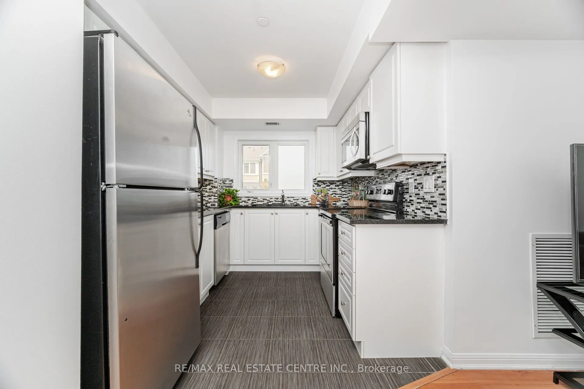 1005 Nadalin Heights, #203