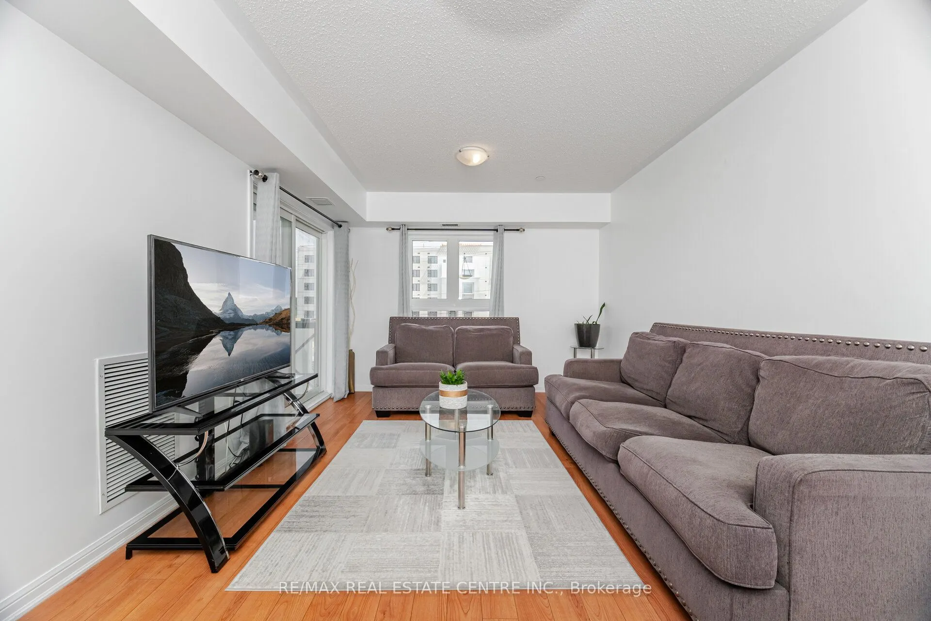 1005 Nadalin Heights, #203