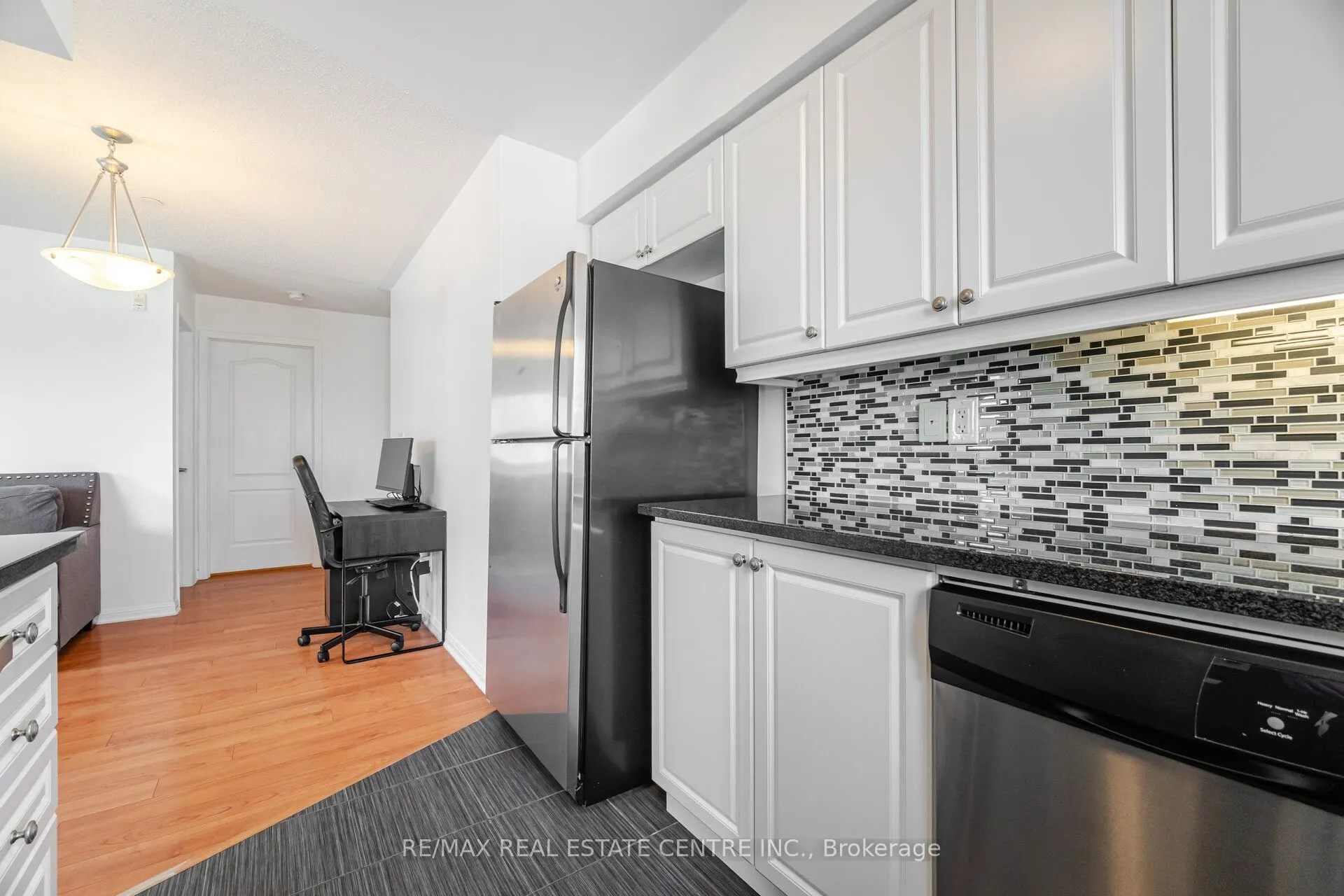 1005 Nadalin Heights, #203