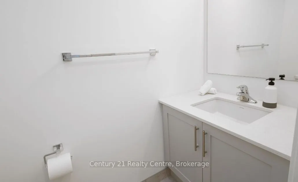 1115 Douglas Mccurdy Common Drive E, #206